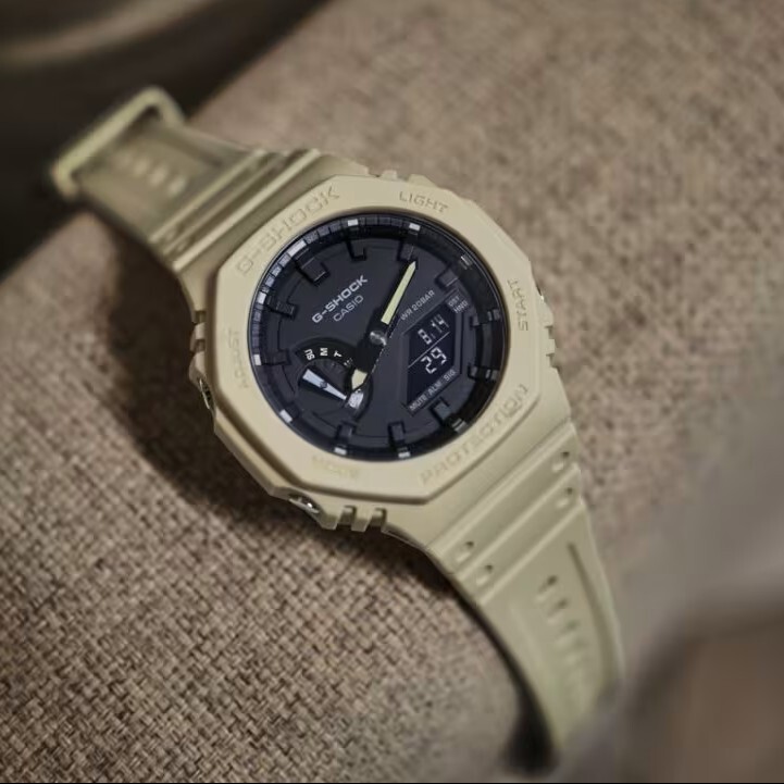 預購款【CASIO 卡西歐】 G-SHOCK 八角設計 農家橡樹 世界時間多功能耐衝擊數位雙顯 雙顯手錶 GA-2100-5A