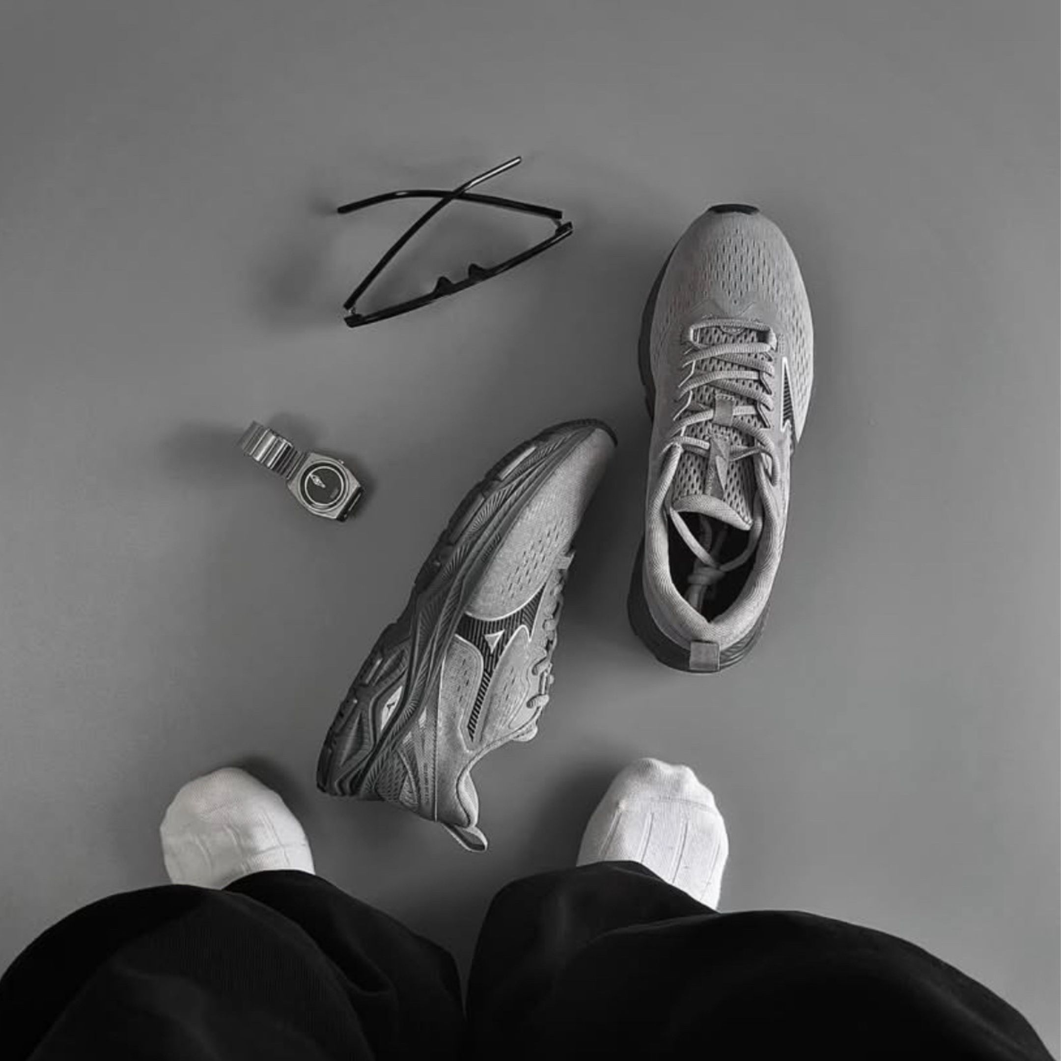 NICEDAY 代購 MIZUNO RC LITE 美津濃 灰 鐵灰 中性灰 灰黑 煙灰 慢跑 機能 D1GH263003