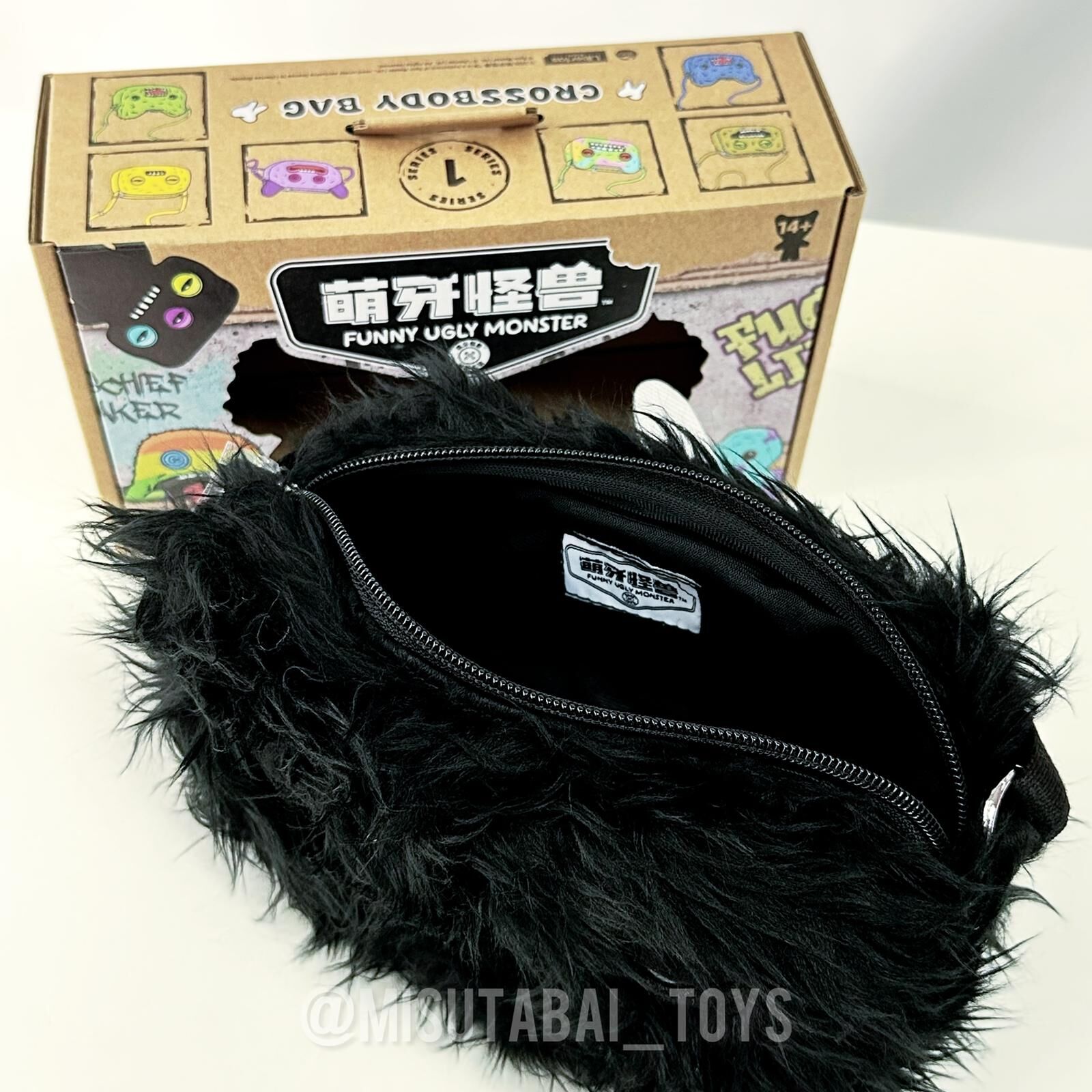 MFG001A Fuggler Crossbody Bag (Big HeadSeries) - Wide-Eyes (Black)