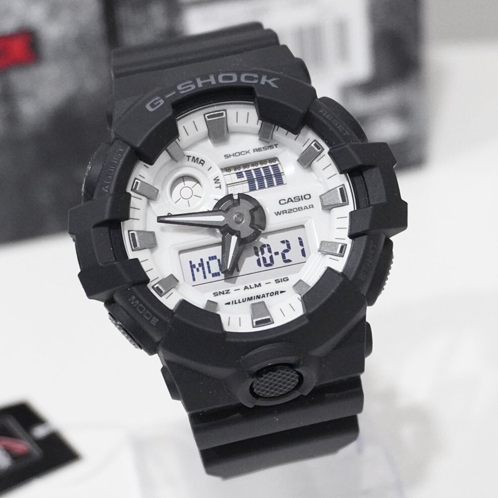 預購款【CASIO 卡西歐】 G-SHOCK  大錶殼酷炫設計 設計大膽奪目 世界時間多功能耐衝擊數位雙顯 雙顯手錶 GA-700WD-1A