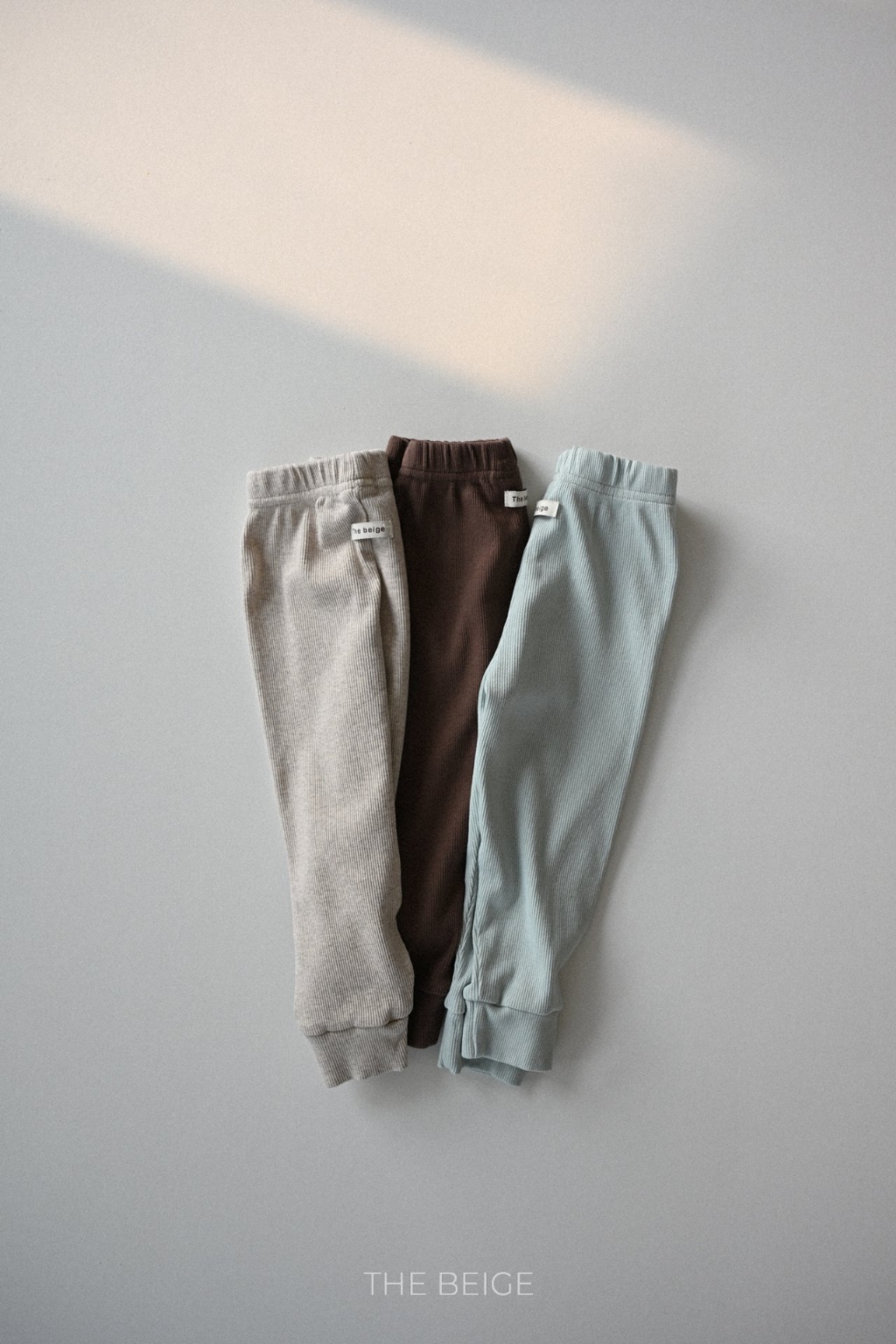 正韓春Thebeige   三色日常百搭縮腳褲