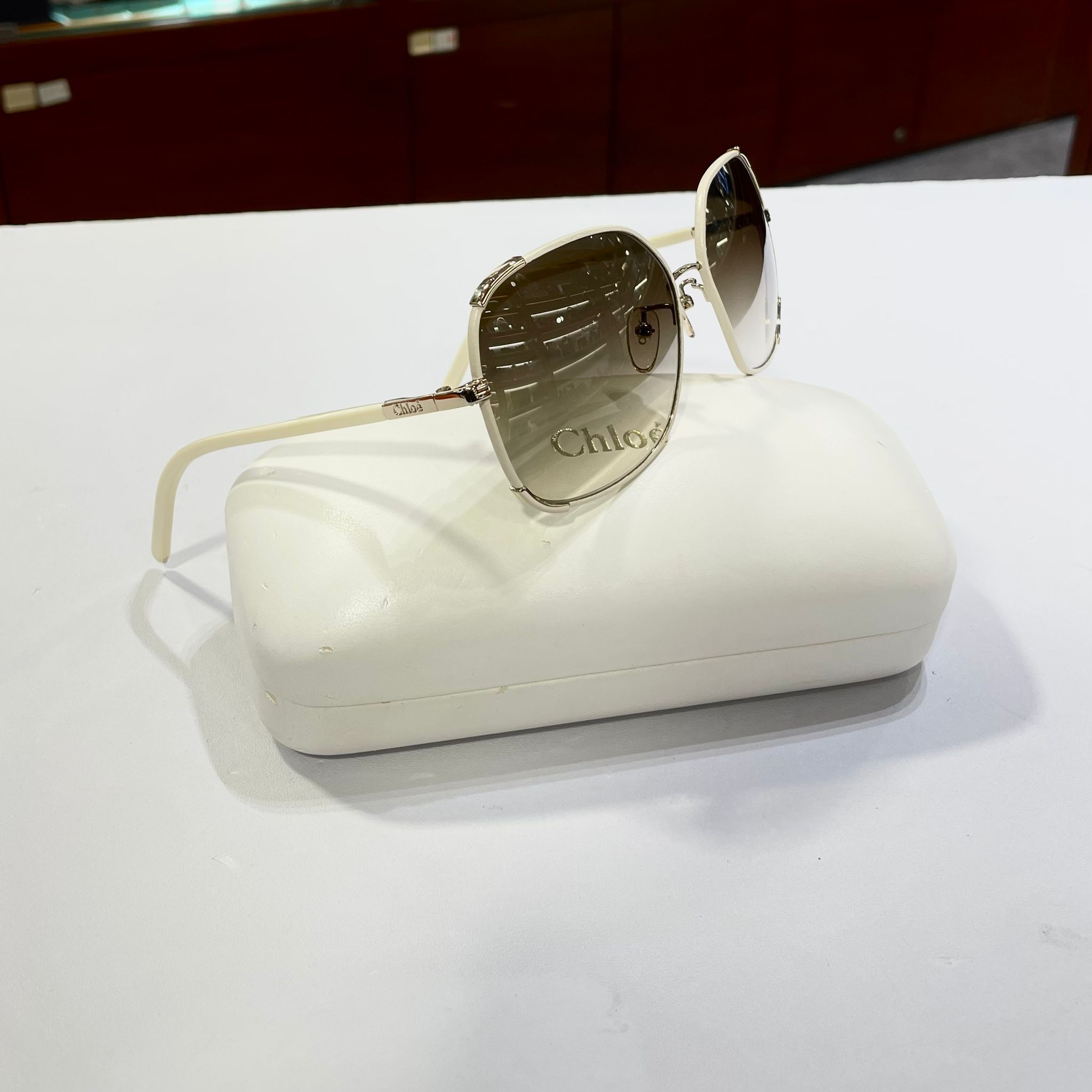 本週特價❣️DISPLAY~CHLOE SUNGLASSES CE109SL 米白色框太陽眼鏡 #BRAND NEW #香榭站正品