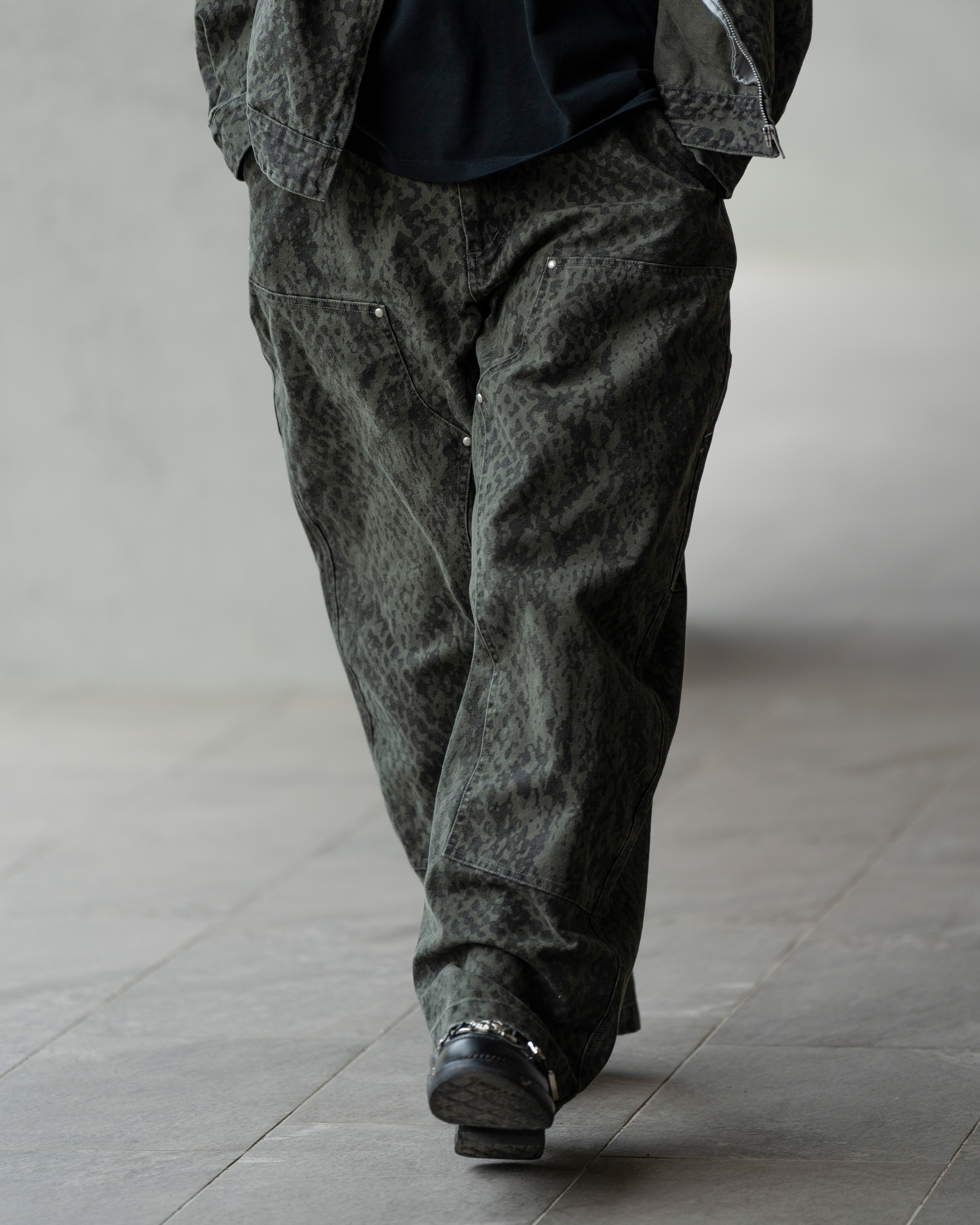 Ordinary 水洗彎刀工作長褲