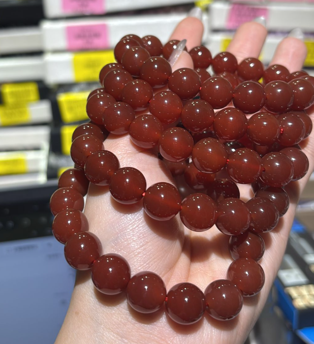 260117 - C26 12mm+頂級滿肉紅瑪瑙手串