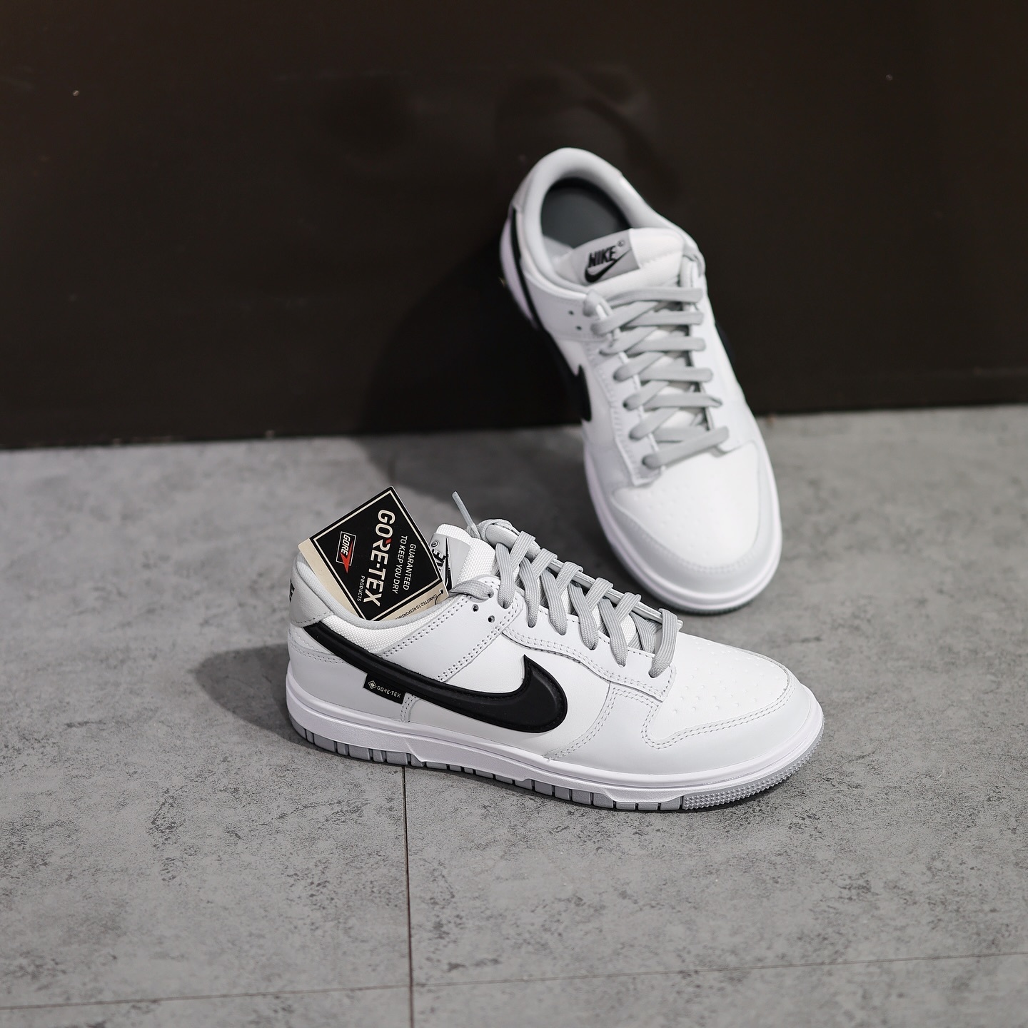 Nike Dunk Low Gore-Tex "White Black" 白黑 HQ2053-100