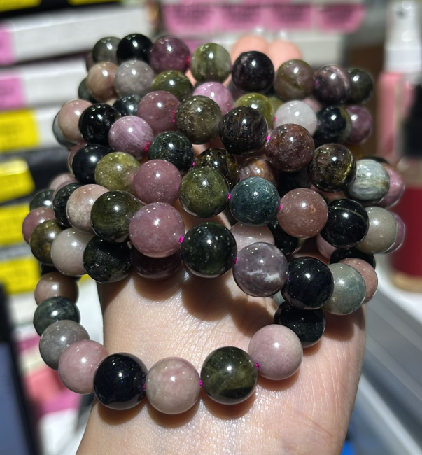 260117 - C60 11mm+老礦彩碧璽手串