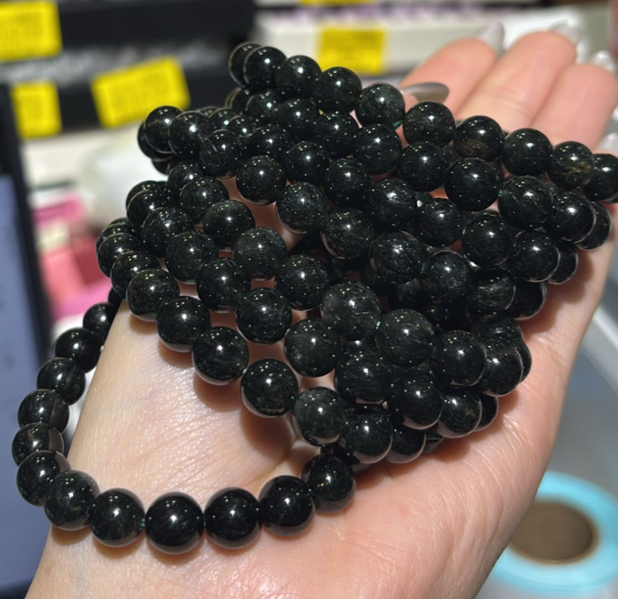 260117 - C63 8mm++濃郁綠髮晶手串