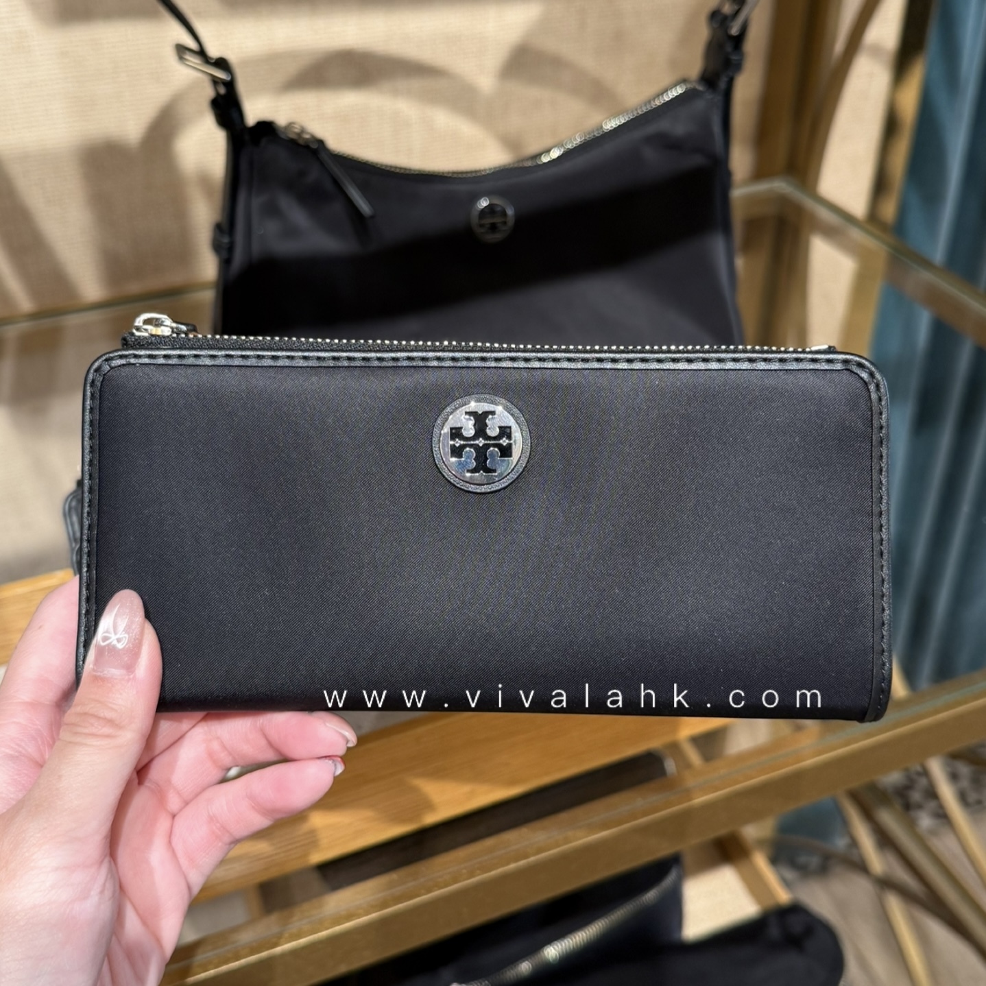 Tory Burch - 尼龍對摺薄款長銀包 (181943)