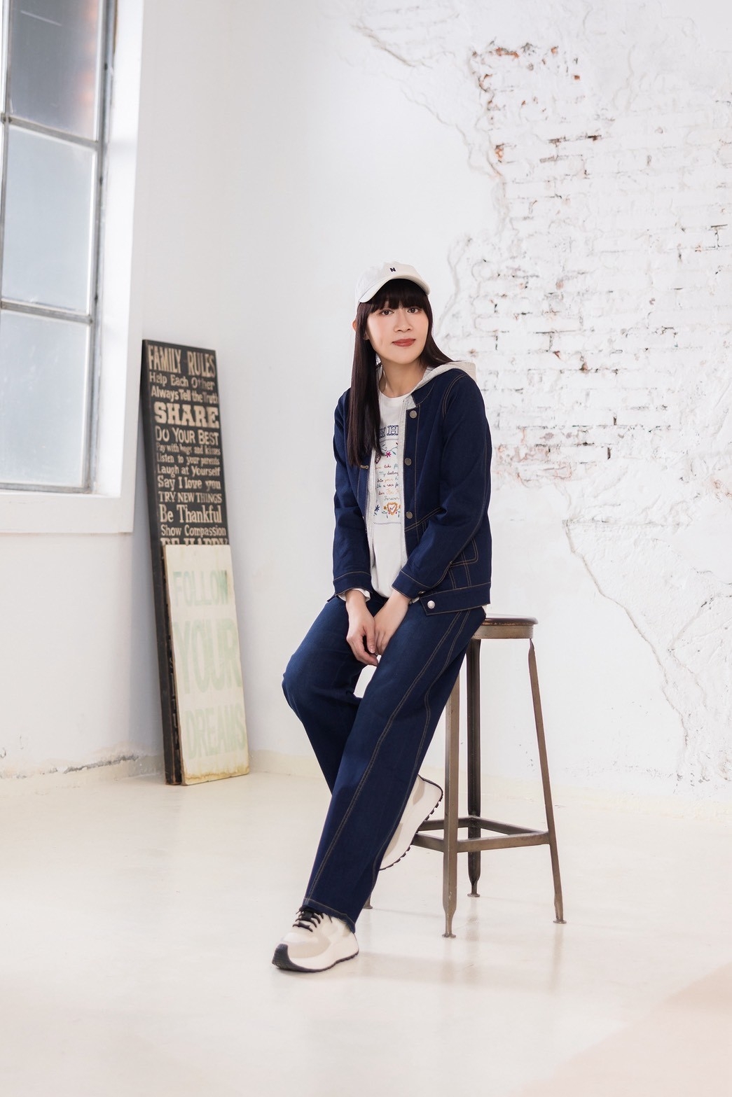 學院風潮流剪裁修身設計闊腿牛仔長褲X6582