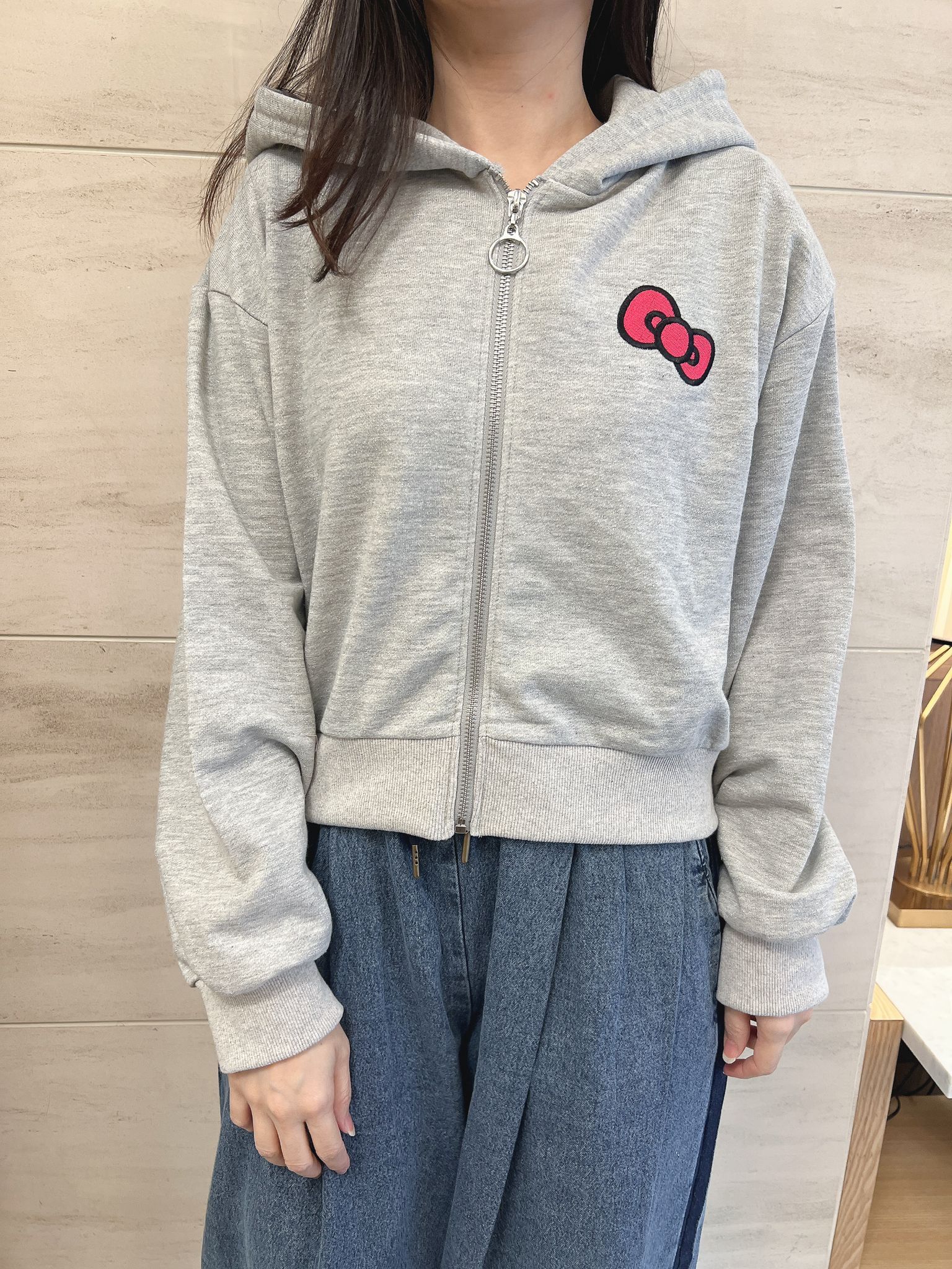日本預訂 GL X HELLO KITTY Hello Kitty Sweat Hoodie