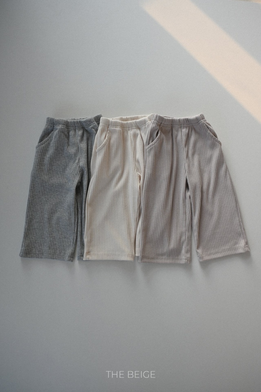 正韓春Thebeige  三色直抗條軟軟褲