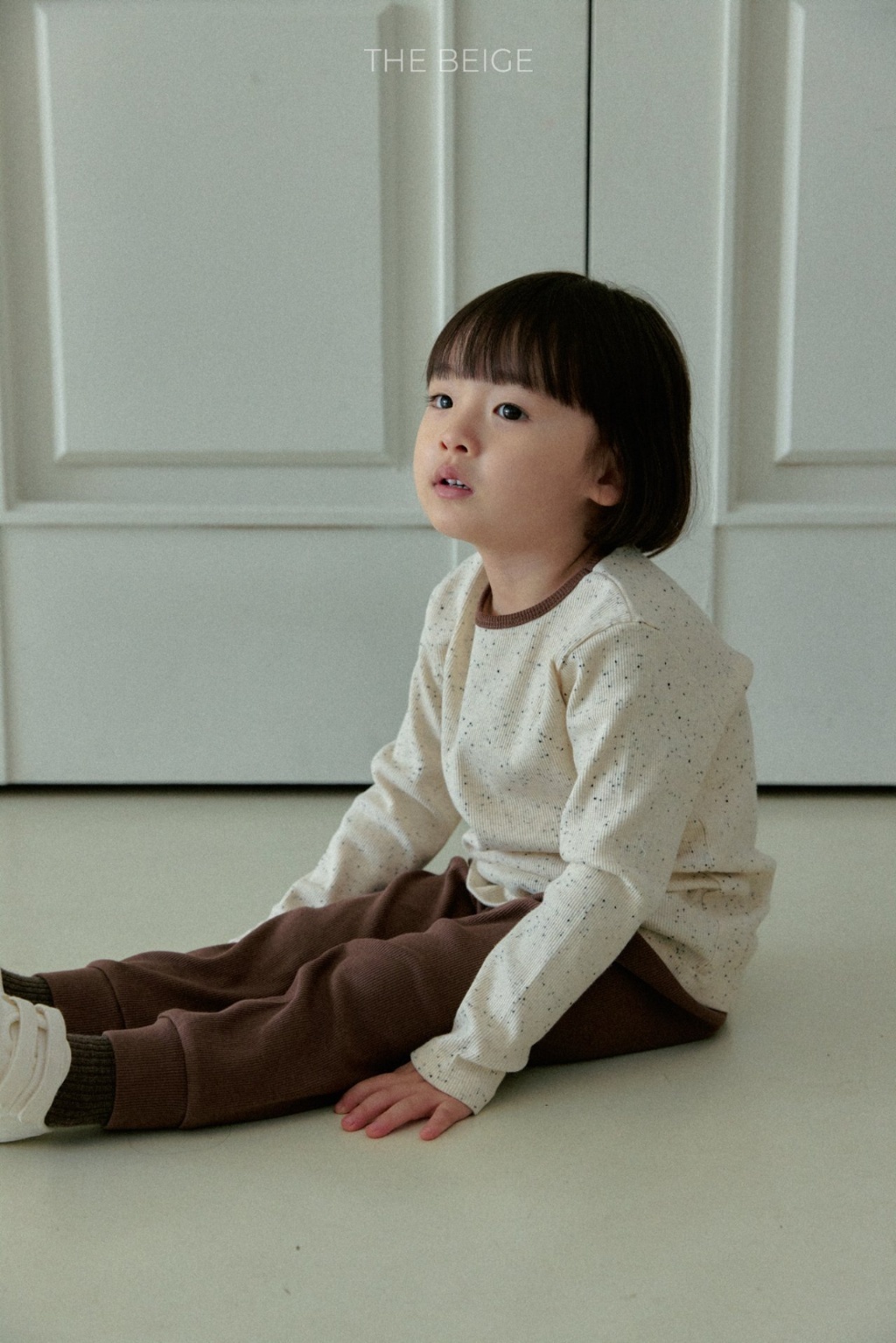 正韓春Thebeige 兩色雪花感上衣