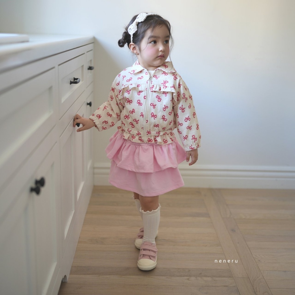 正韓春NENERU 花花蝴蝶結拉鍊外套