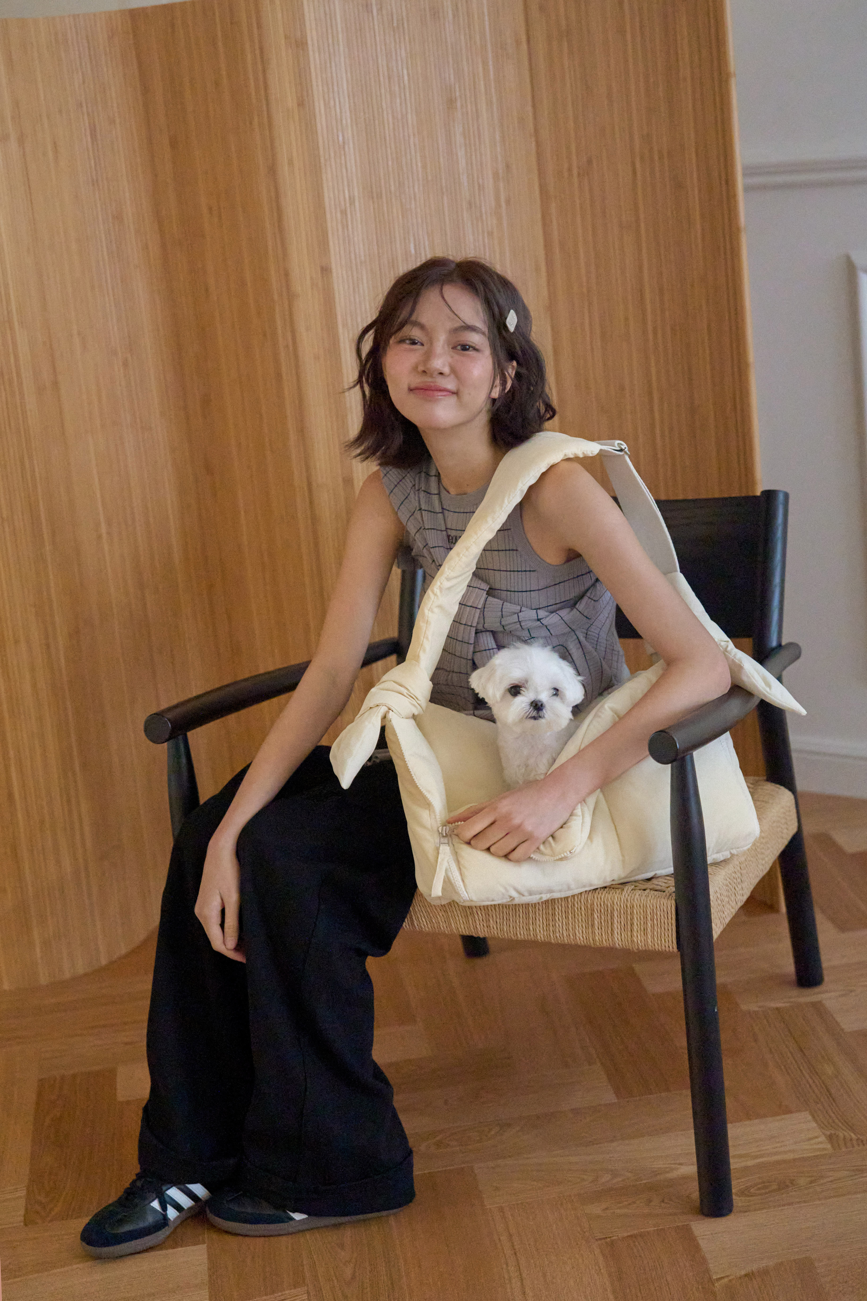 Aperty 潮流肩背袋鼠包＿Ivory