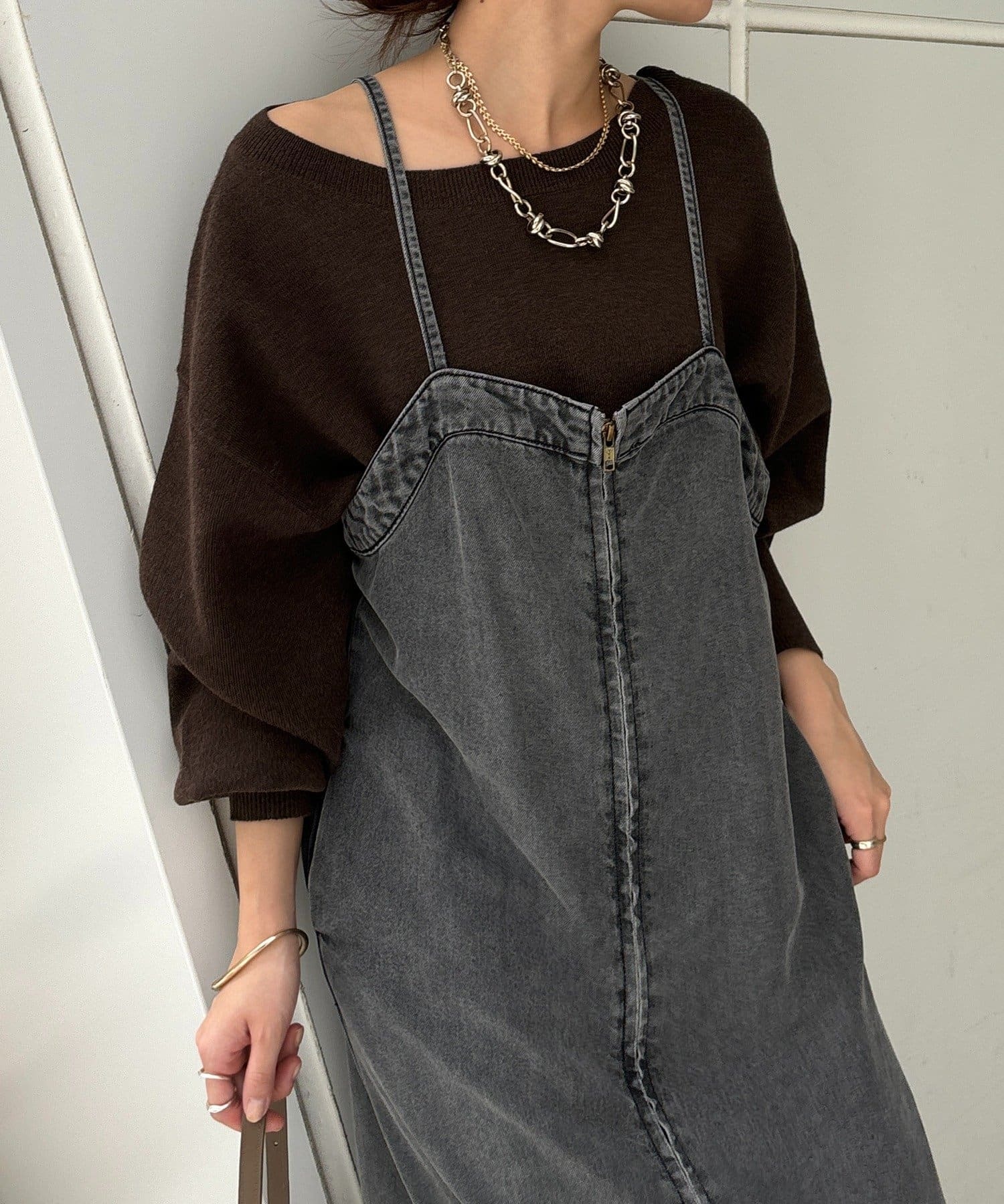 DOUDOU(ドゥドゥ)  アシメラウンドニットプルオーバー咖啡色（DDZ1052305A0023）