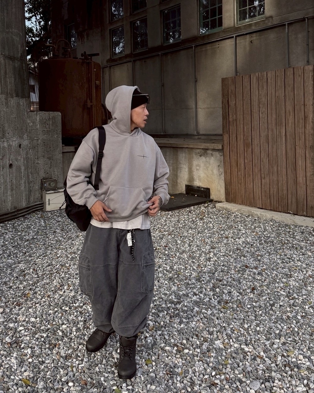 Y2K 微短版 十字架 刷毛 連帽 長袖 帽T