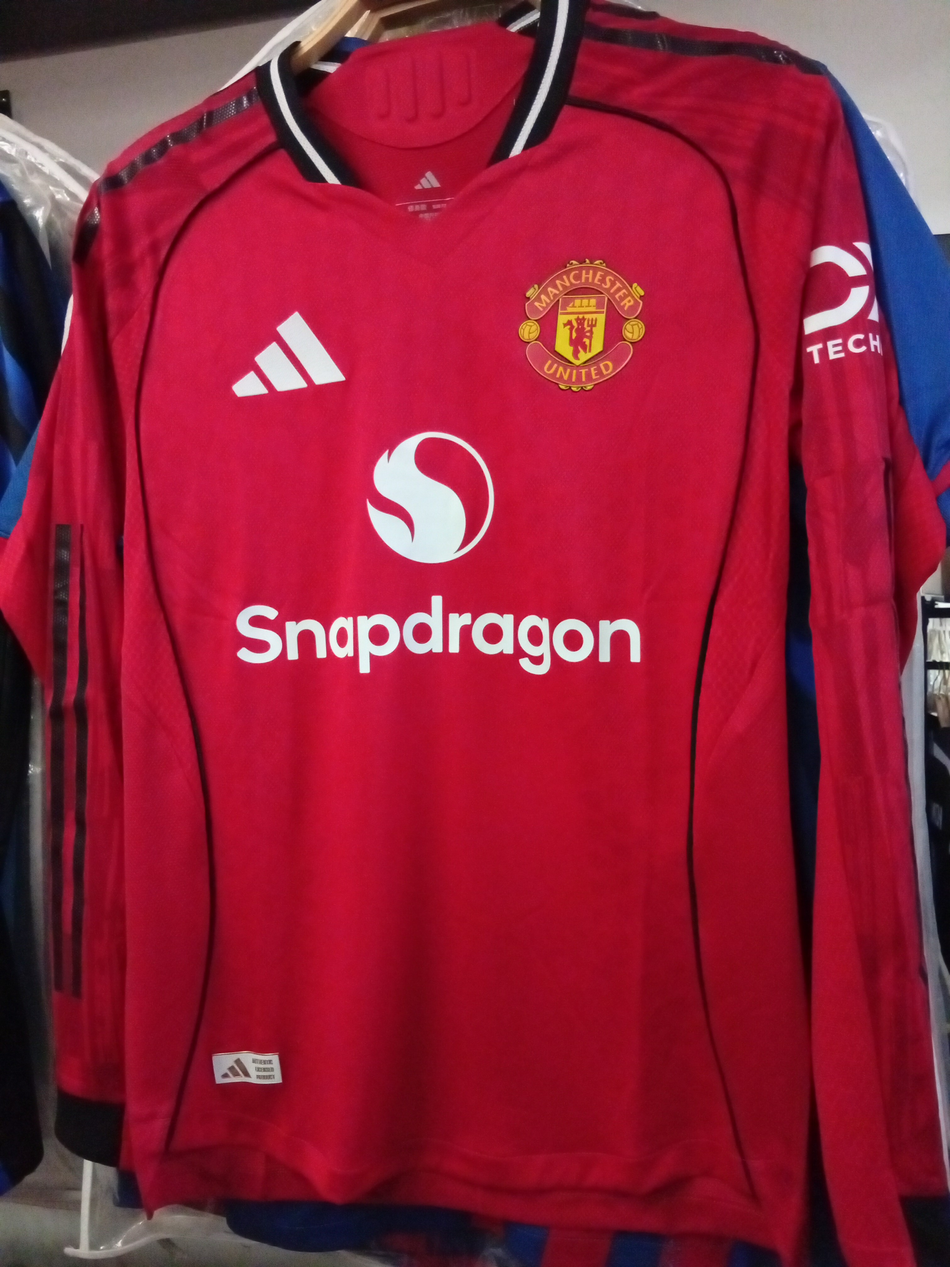 25-26曼聯主場長袖球員版球衣