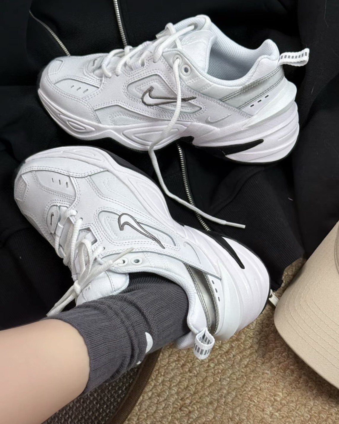 Nike M2K Tekno 復古白銀