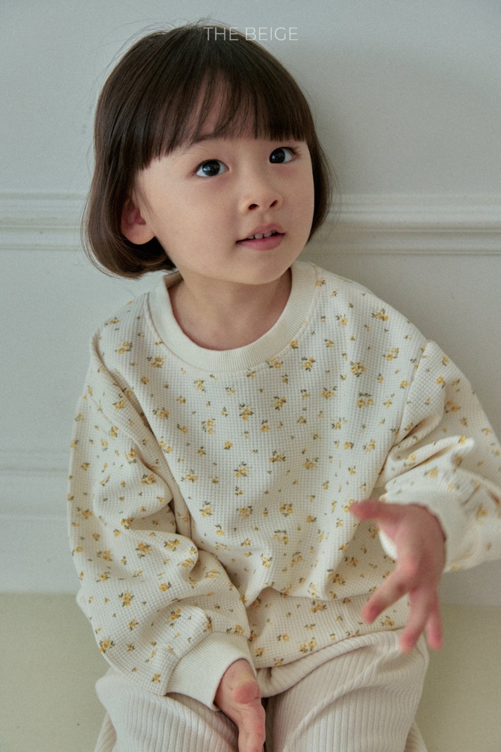 正韓春Thebeige 兩色華夫格清新花朵上衣