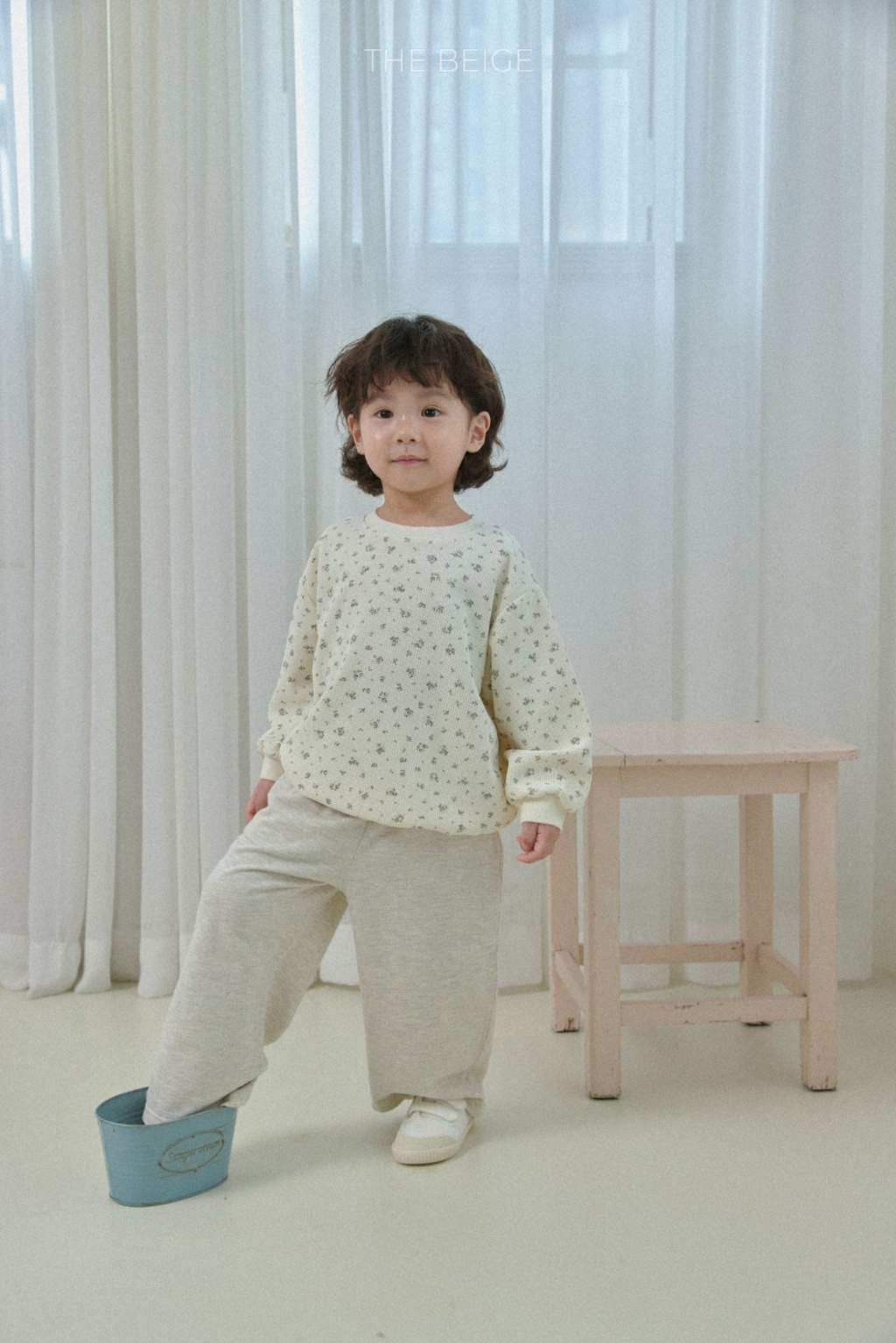 正韓春Thebeige 兩色華夫格清新花朵上衣