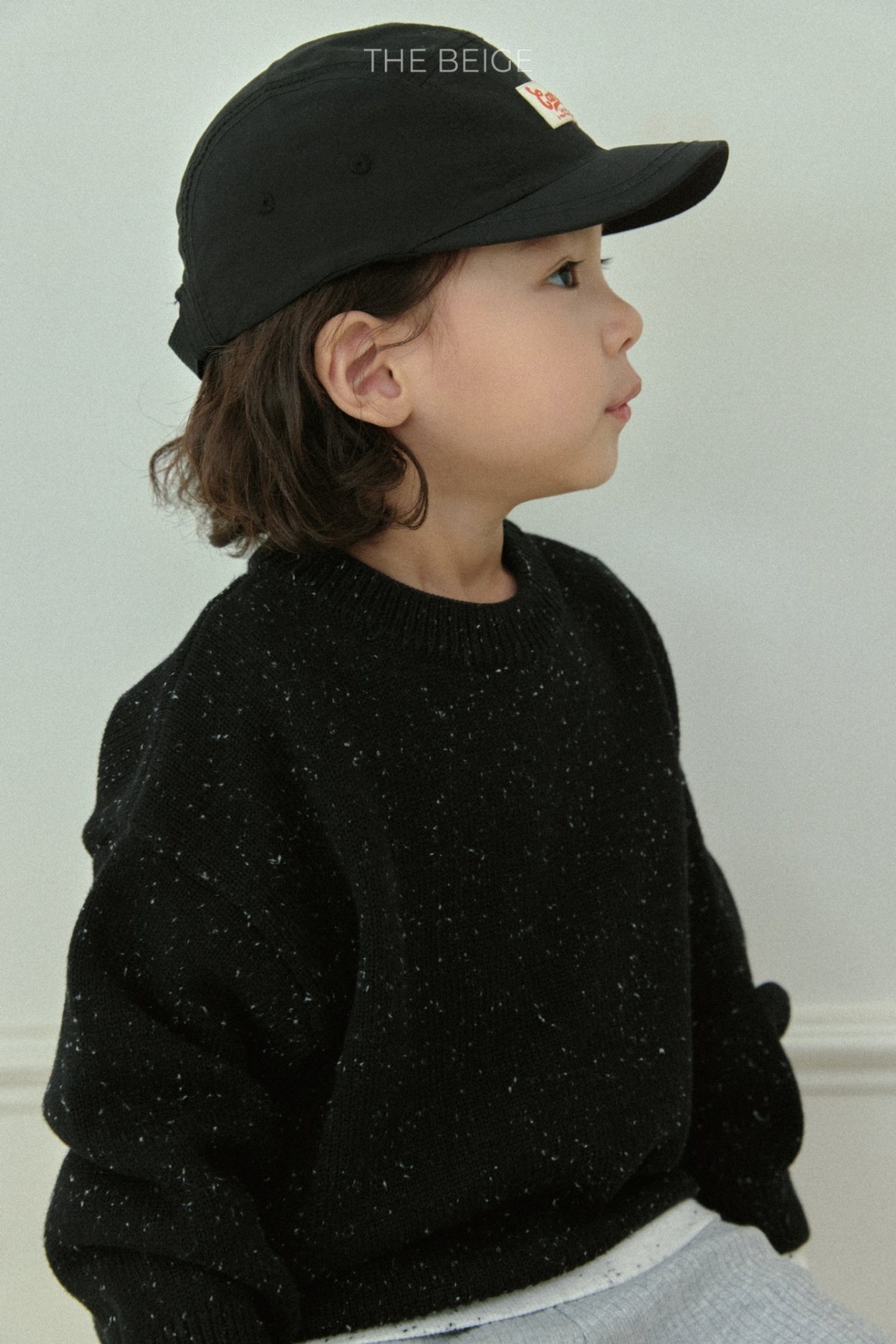 正韓春Thebeige 兩色星空雪花感針織上衣