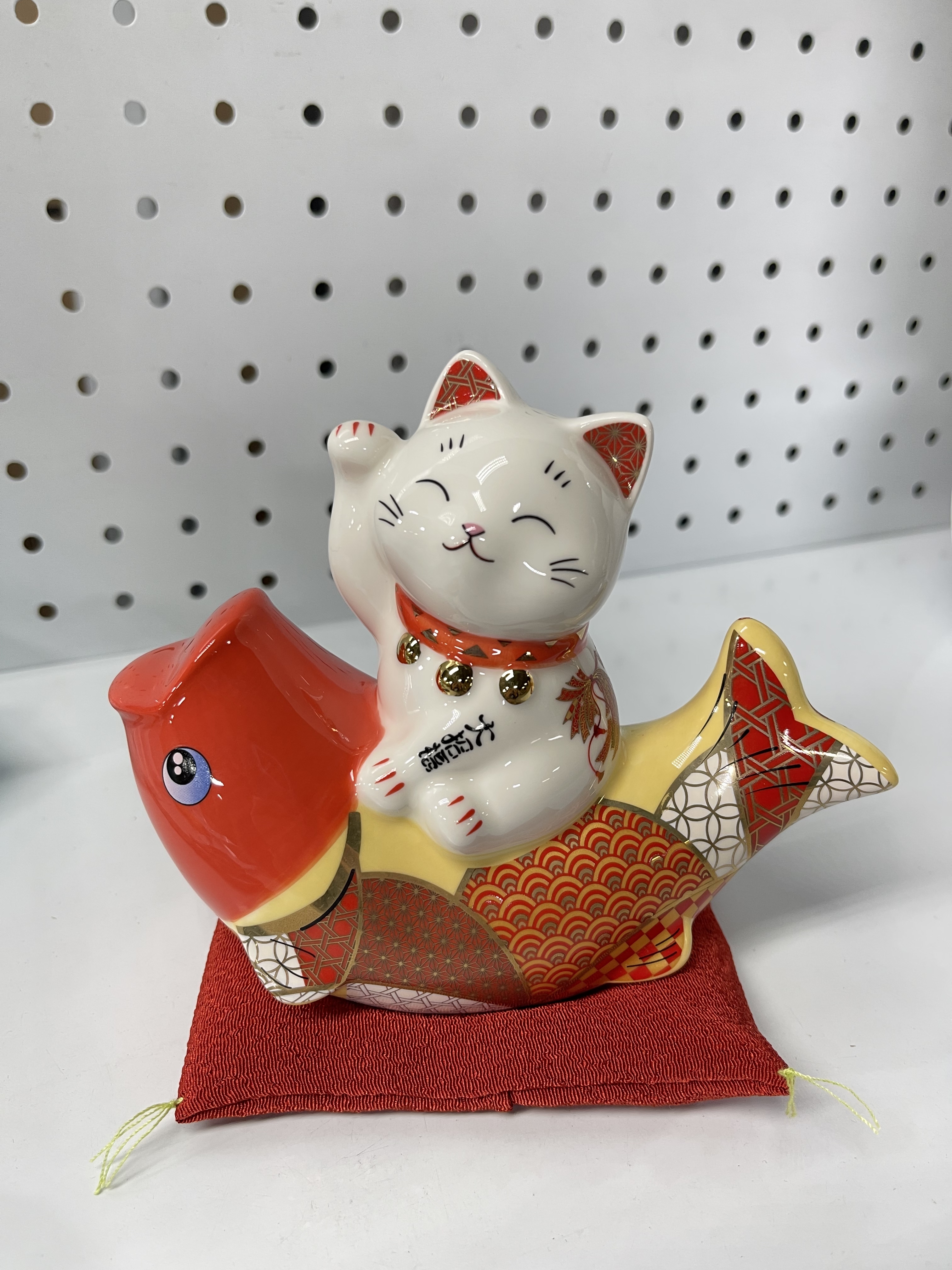 MV33 彩繪錦鯉招福招財貓存錢罐 (FY4501)**只限自取**