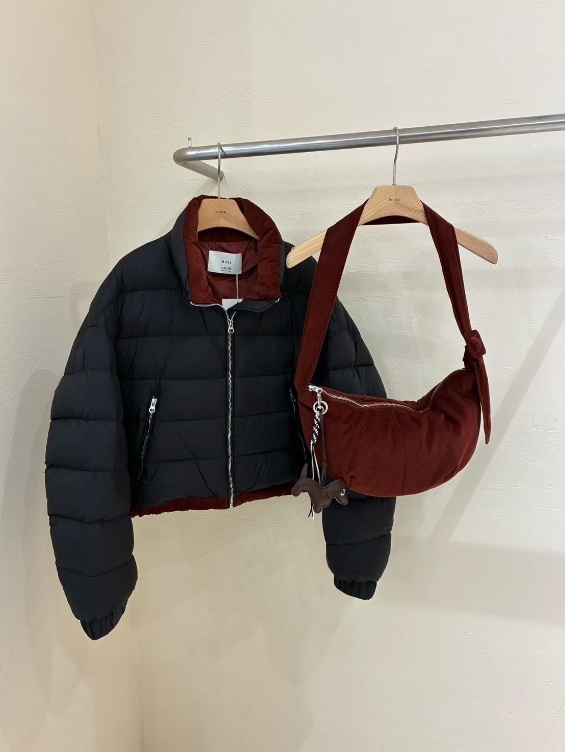 MUSE 慵懶感軟質肩背包