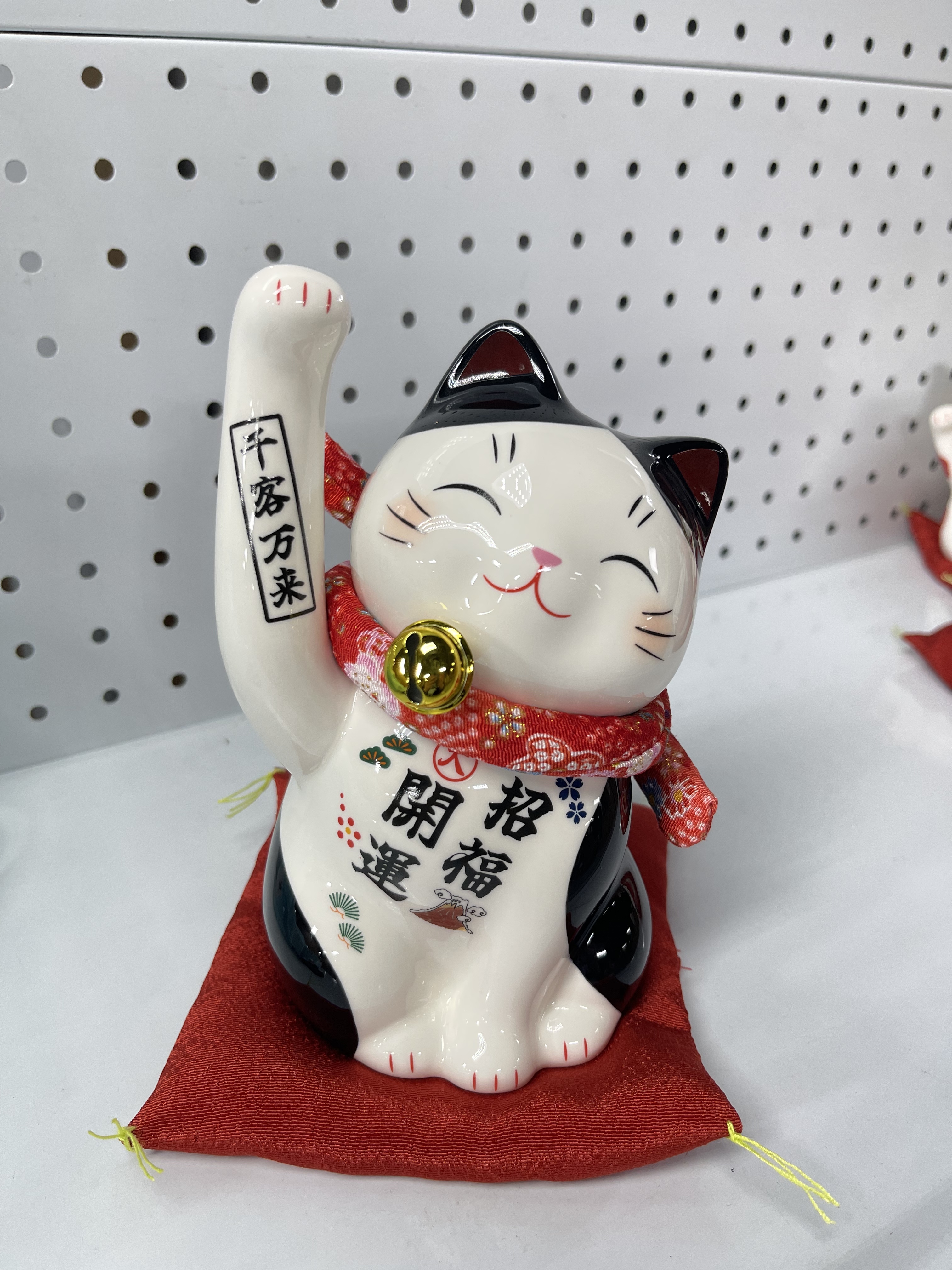 MV55 彩繪開運招福存錢罐（舉右手）(FY4574)**只限自取**