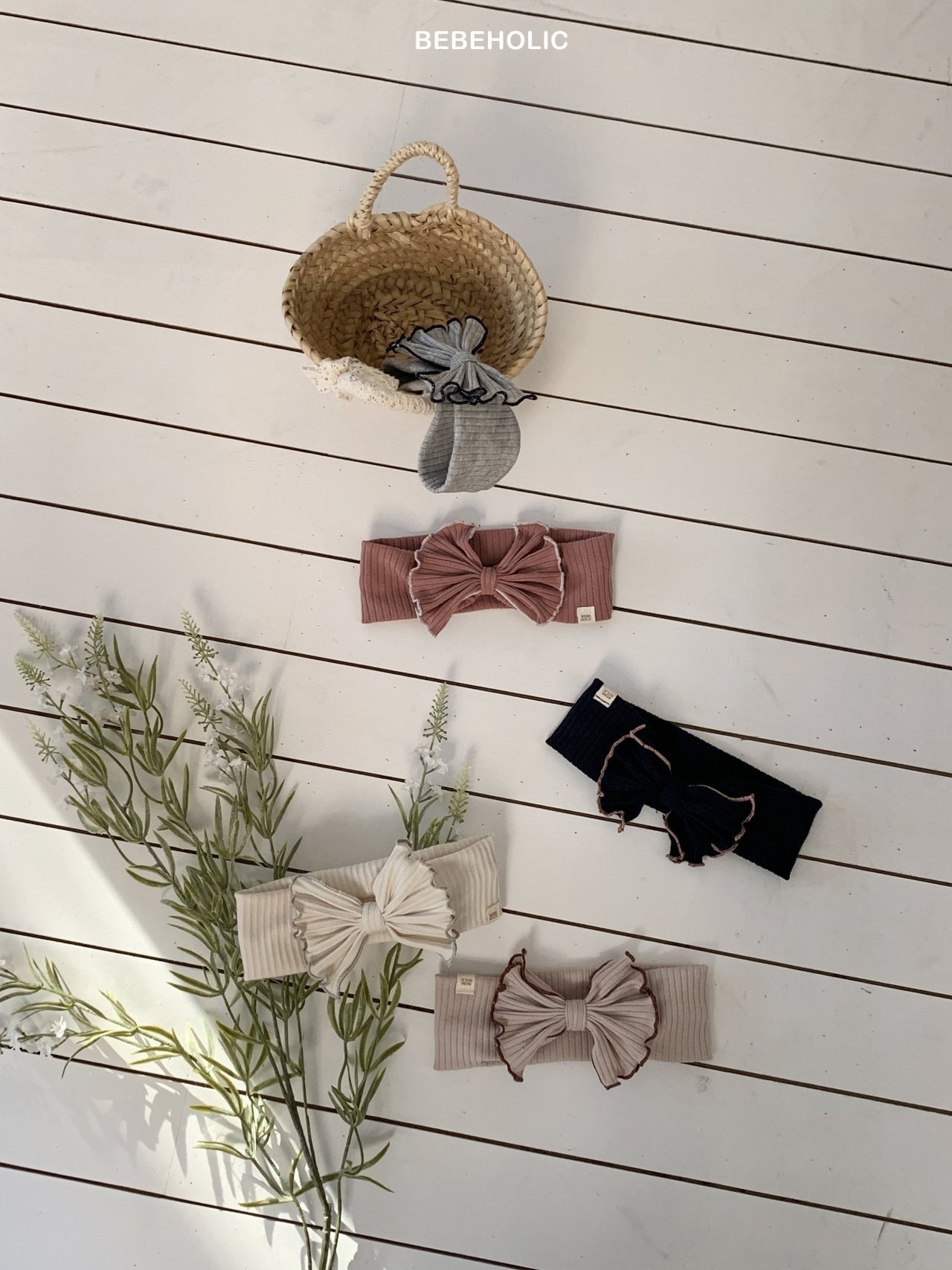 Bebe Holic Berry Hairband