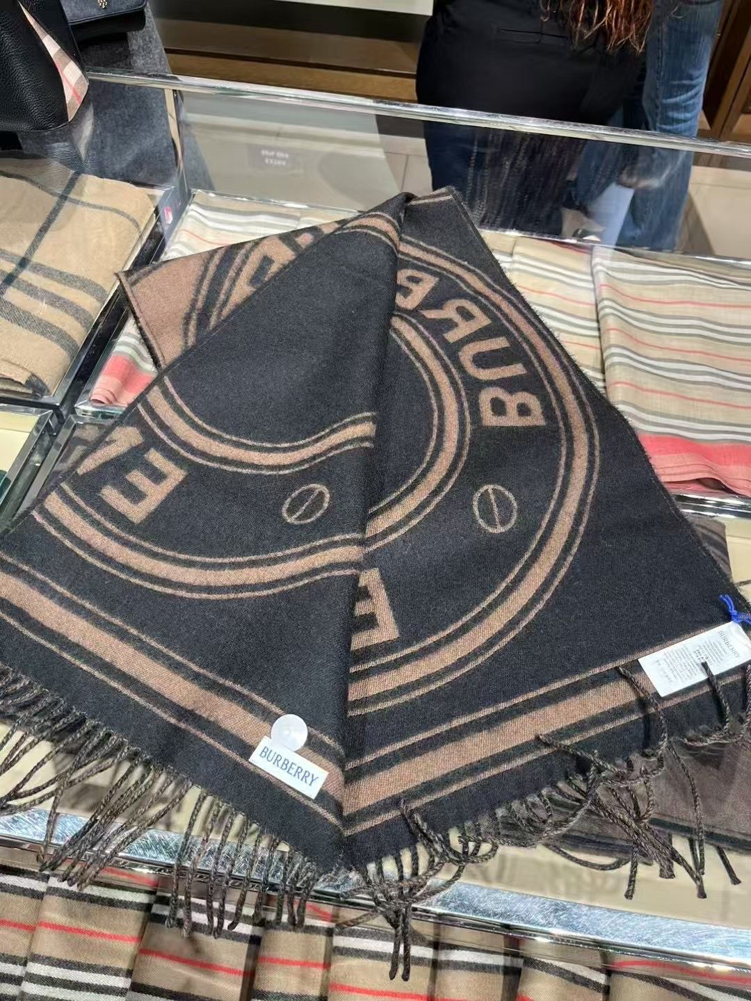Outlet Burberry Scarf
