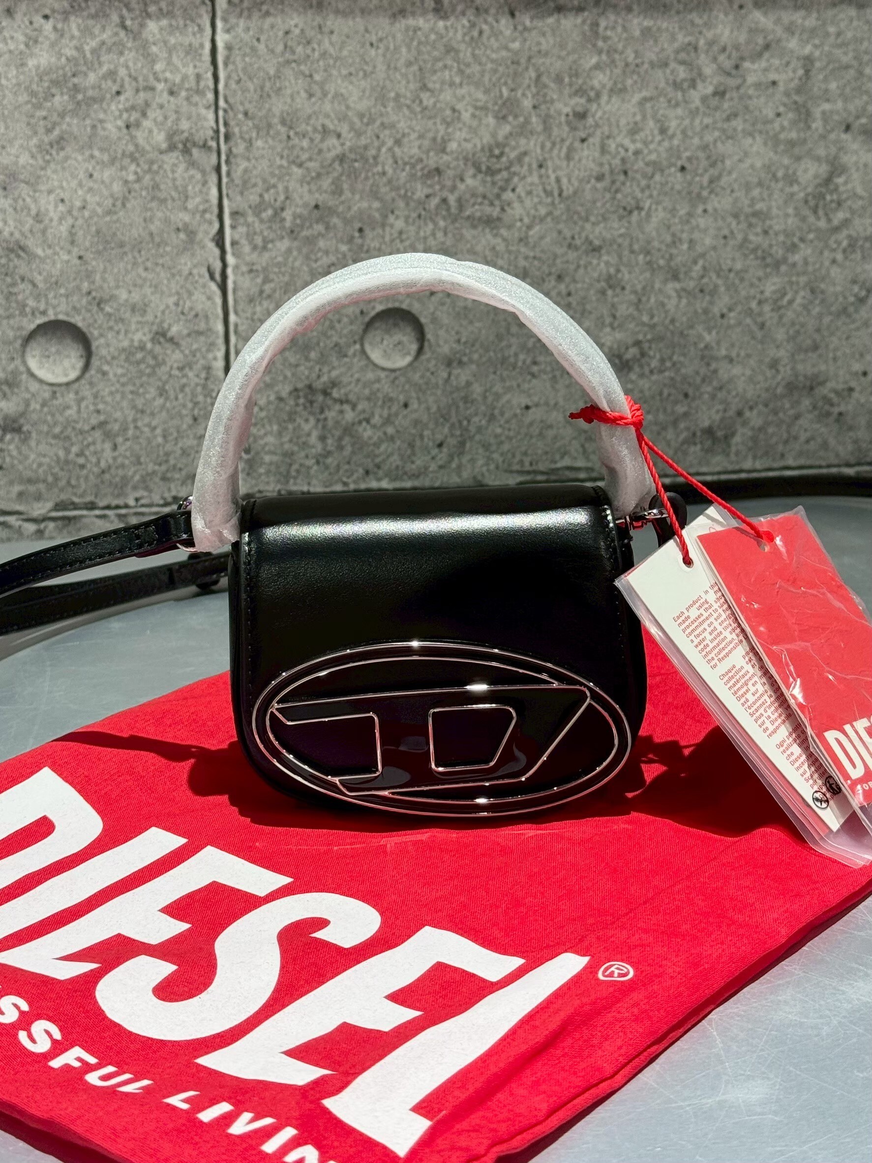 DIESEL 黑色 D Logo 小款叮噹包 Mini Y2K