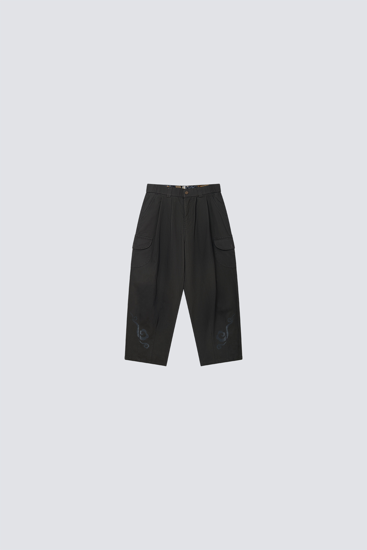 Taking a stroll in Tokyo Balloon Cut Work pants｜Black｜Hong Kong Original Design