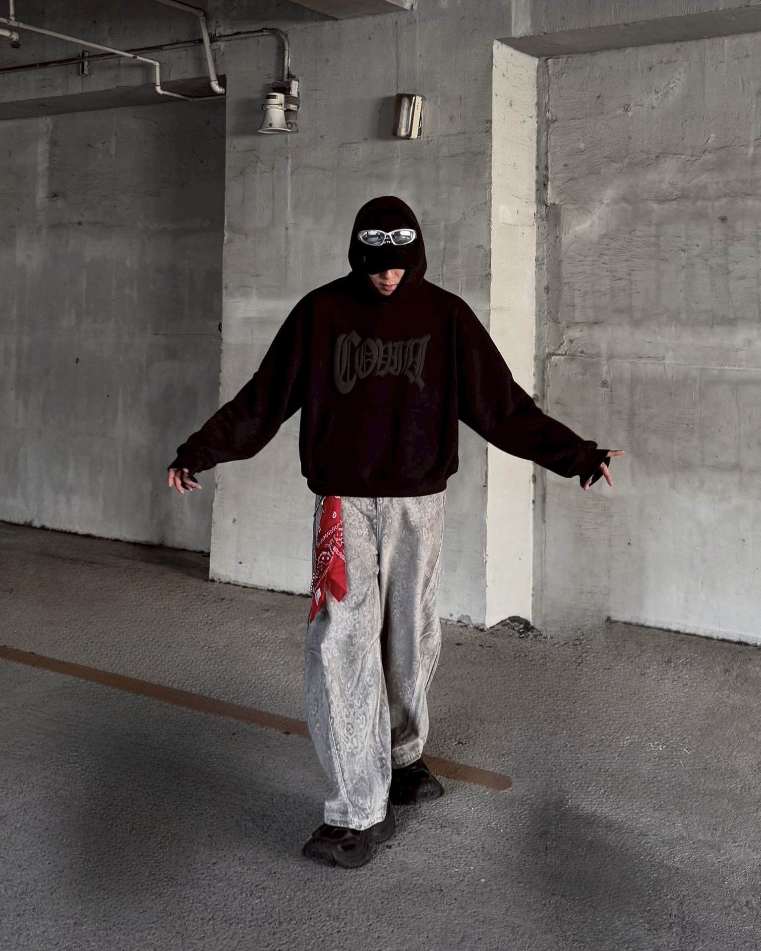 BOXY 漂浮 英文 寬短 連帽 長袖 帽T