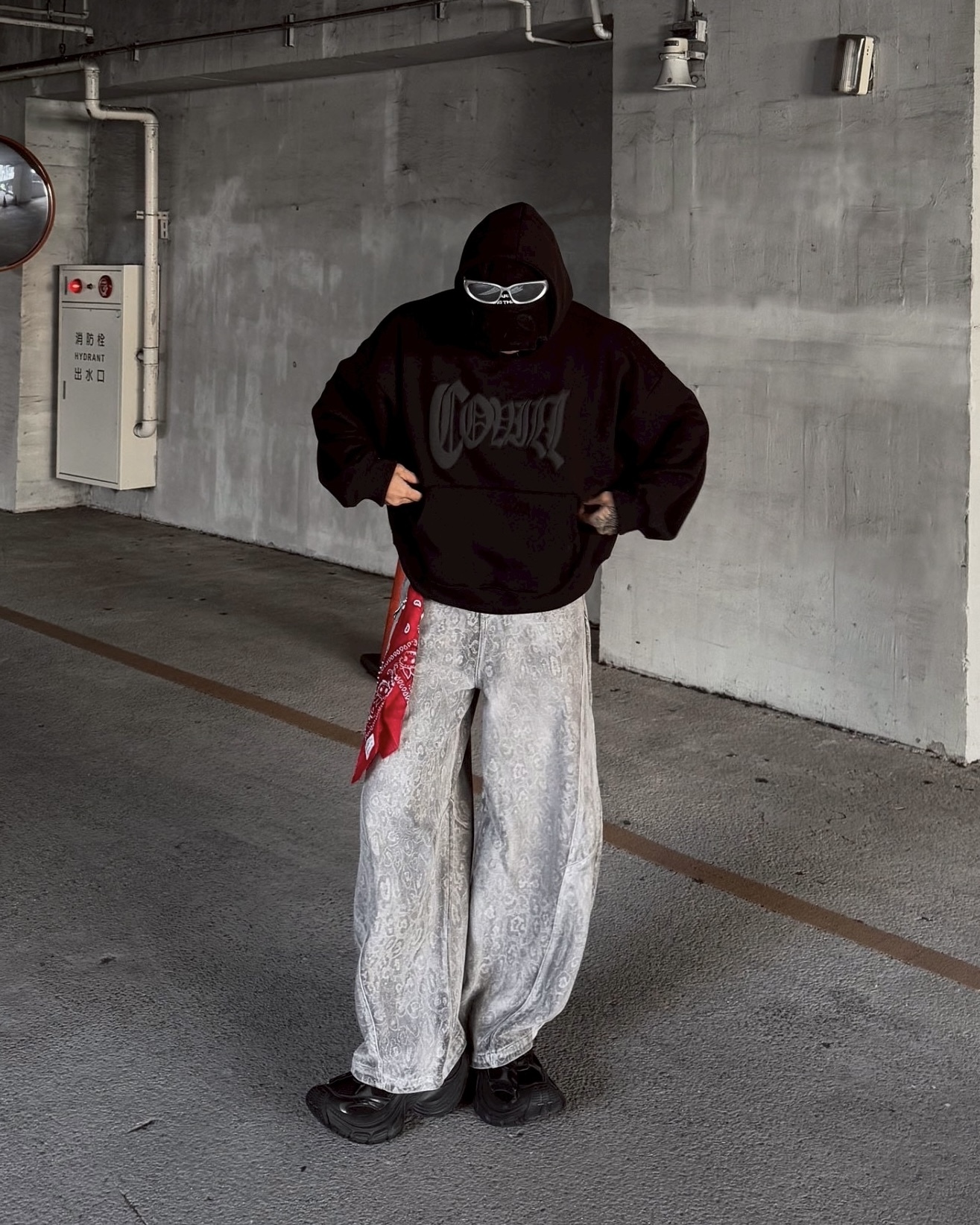 BOXY 漂浮 英文 寬短 連帽 長袖 帽T