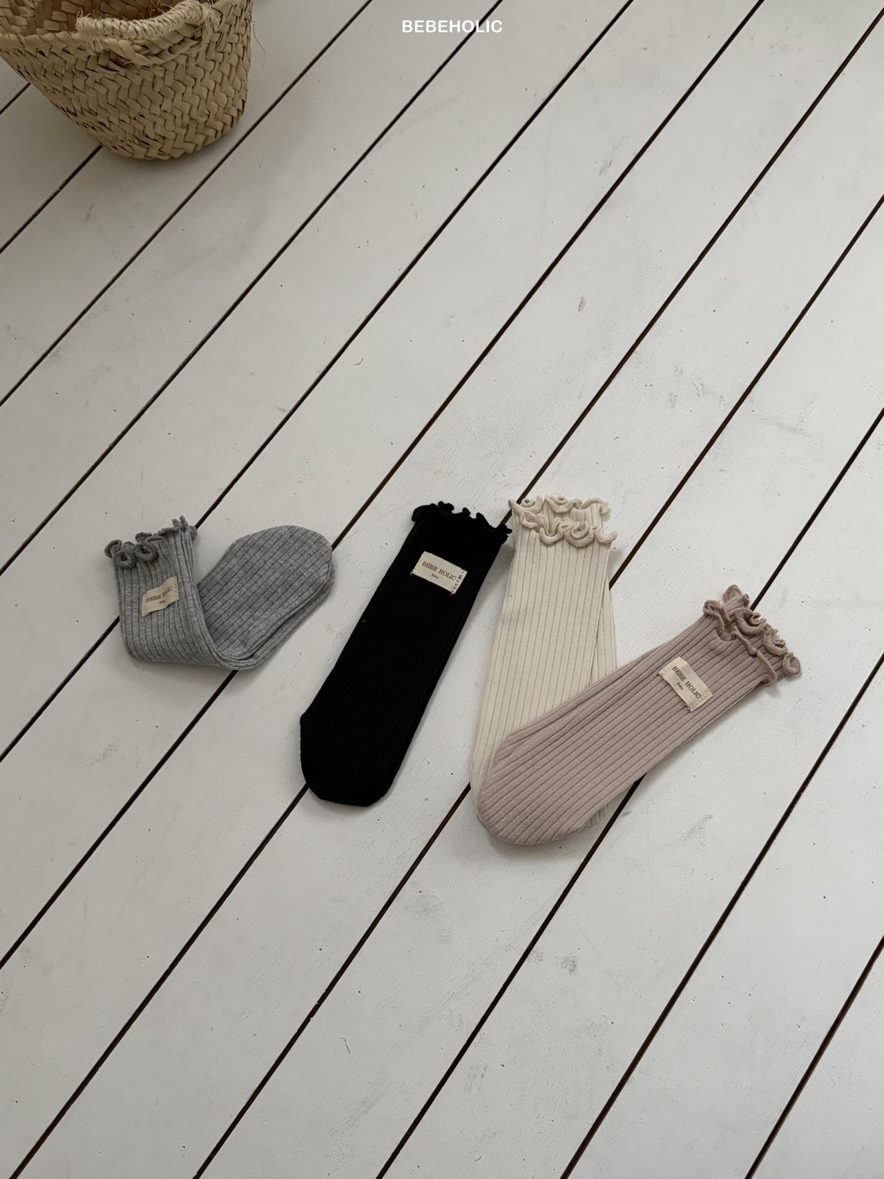 Bebe Holic Momo Knee Socks