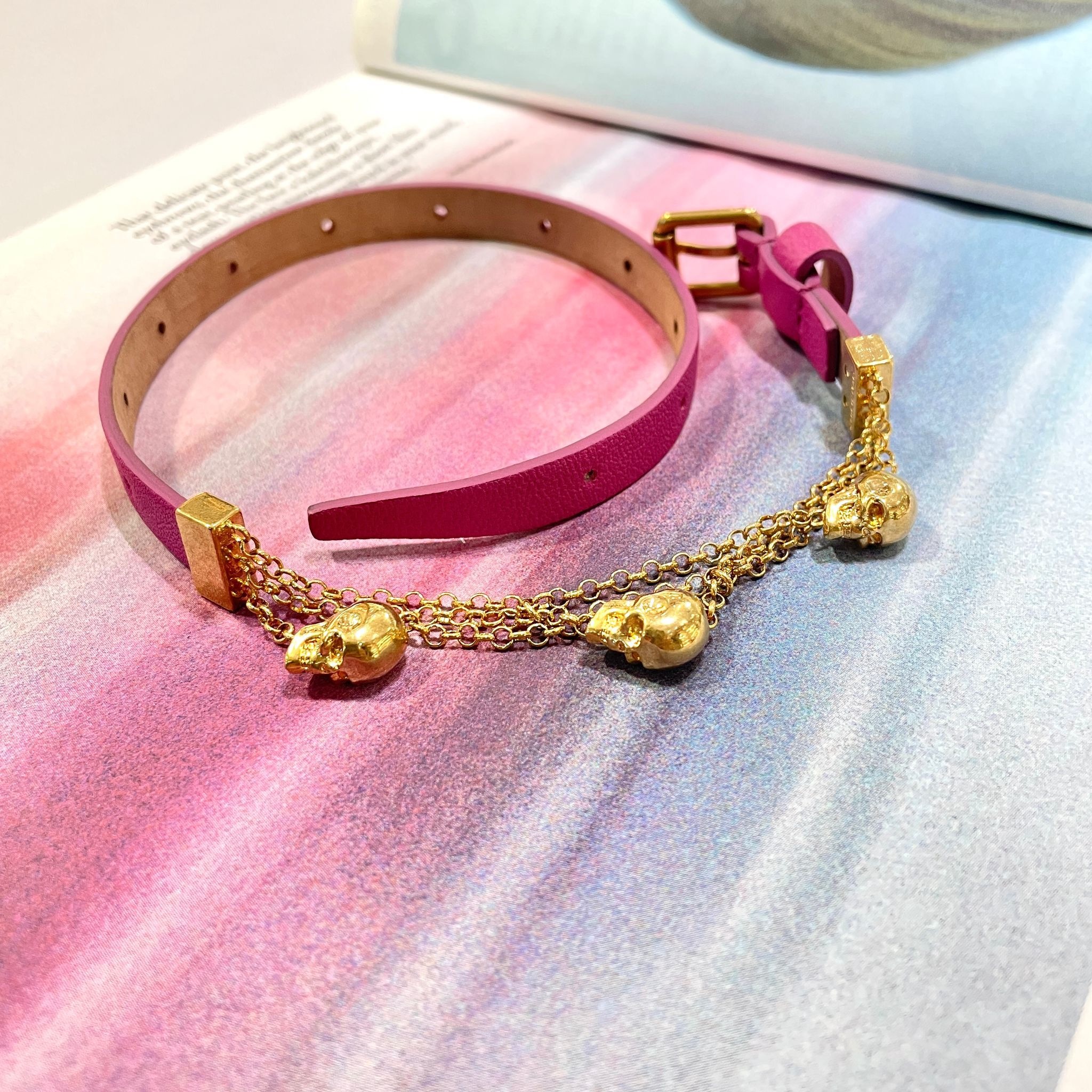 98%NEW二手MCQUEEN手帶 SKULL WRAP DUOBLE BRACELET 骷髏吊墜雙圈 #亞歷山大 #香榭站正品