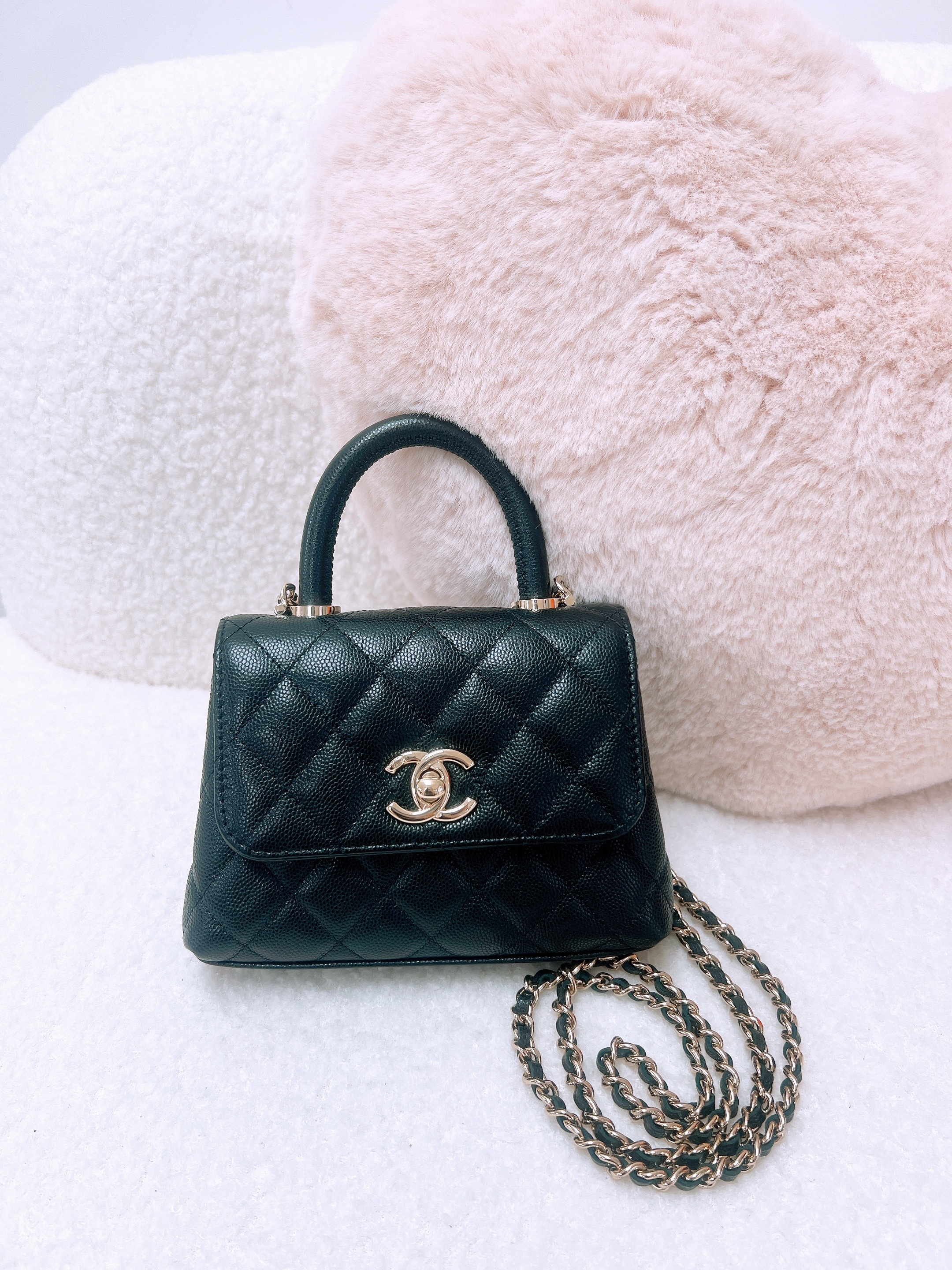 Chanel coco handle nano (black caviar GHW)