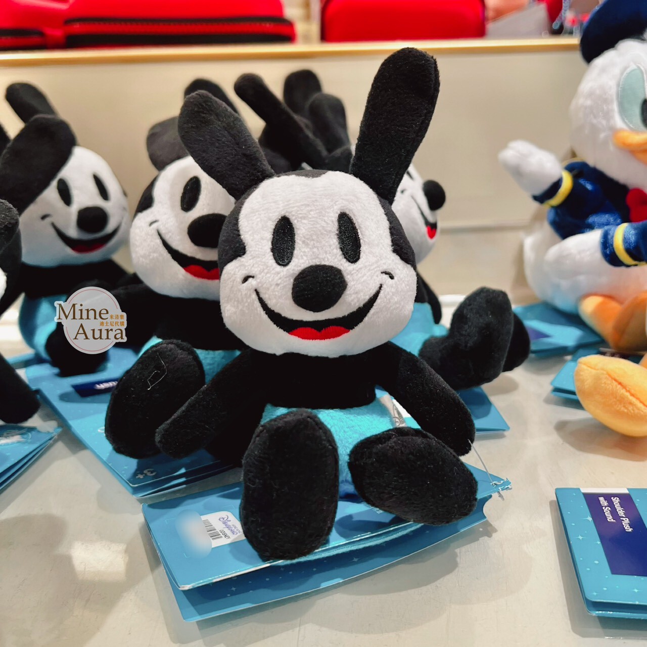 幸運兔 奧斯華 Oswald 磁鐵 坐肩 絨毛 娃娃 公仔 -香港迪士尼樂園