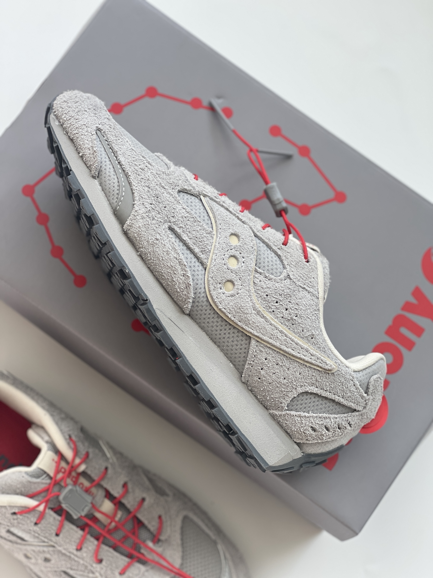 代購-NIKO AND ... x SAUCONY TRAINER 80X 米灰色 S79070-9