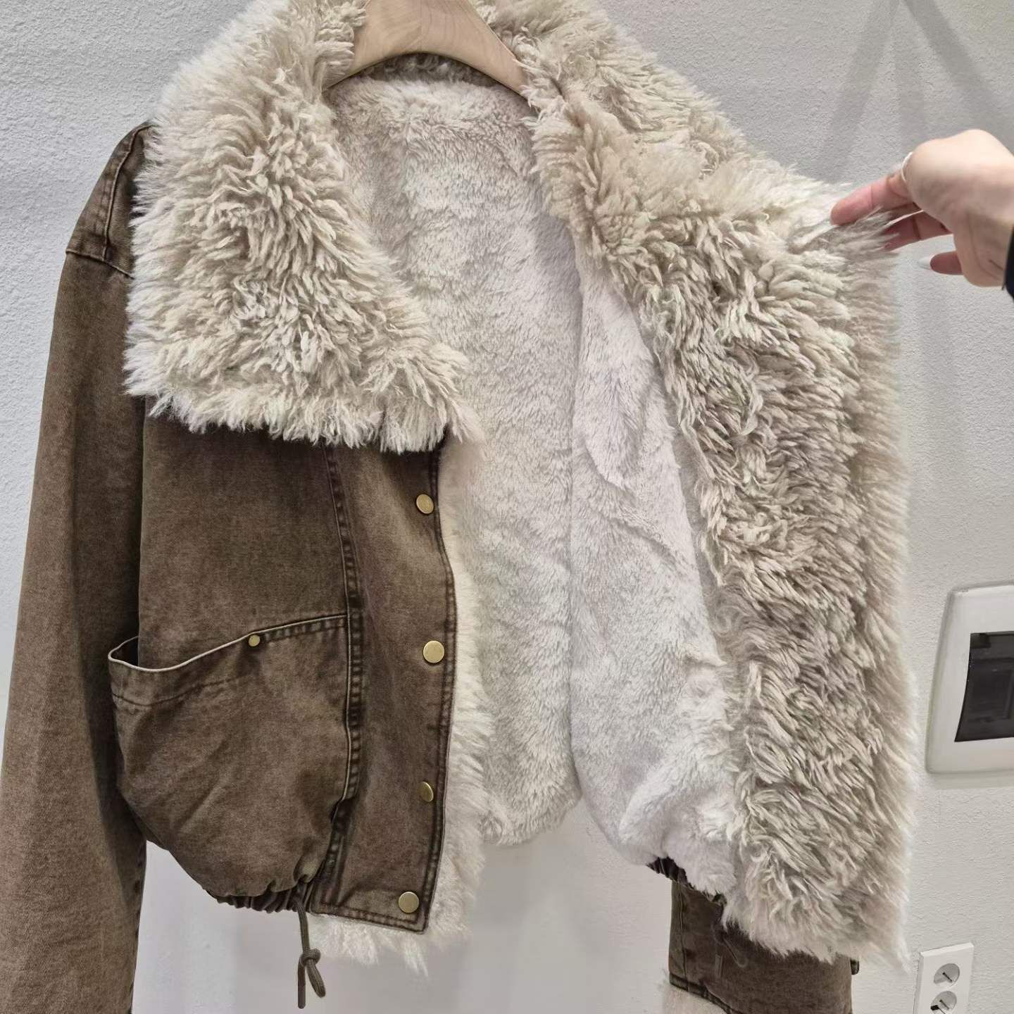 1L5410 內鋪毛做舊牛仔外套 *特價* (優惠碼同充值購物金不適用)