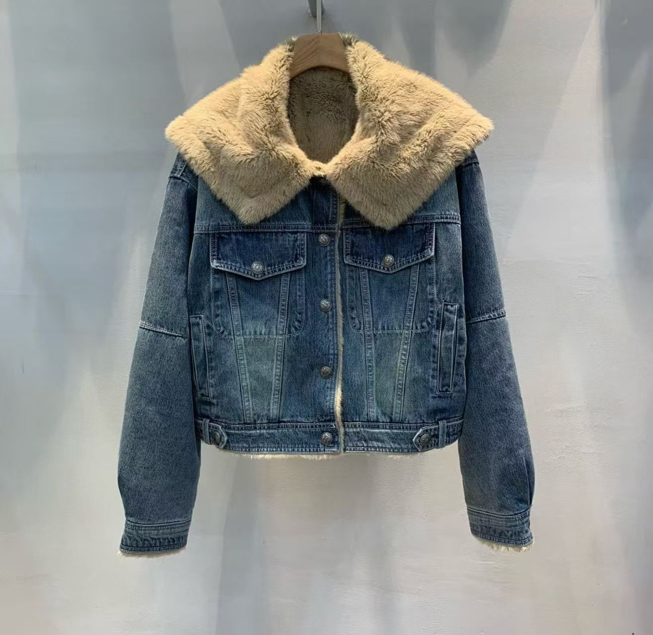 1L5418 大反領牛仔外套 *特價* (優惠碼同充值購物金不適用)