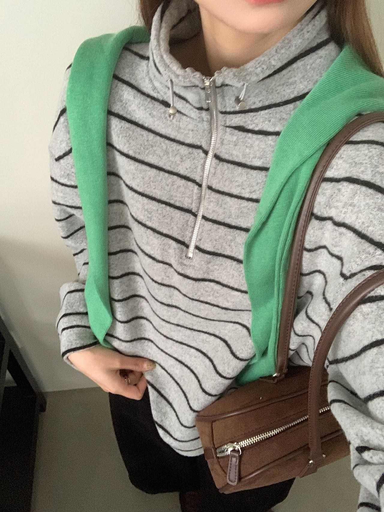 磨毛加絨拉鍊條紋上衣 RCR0096