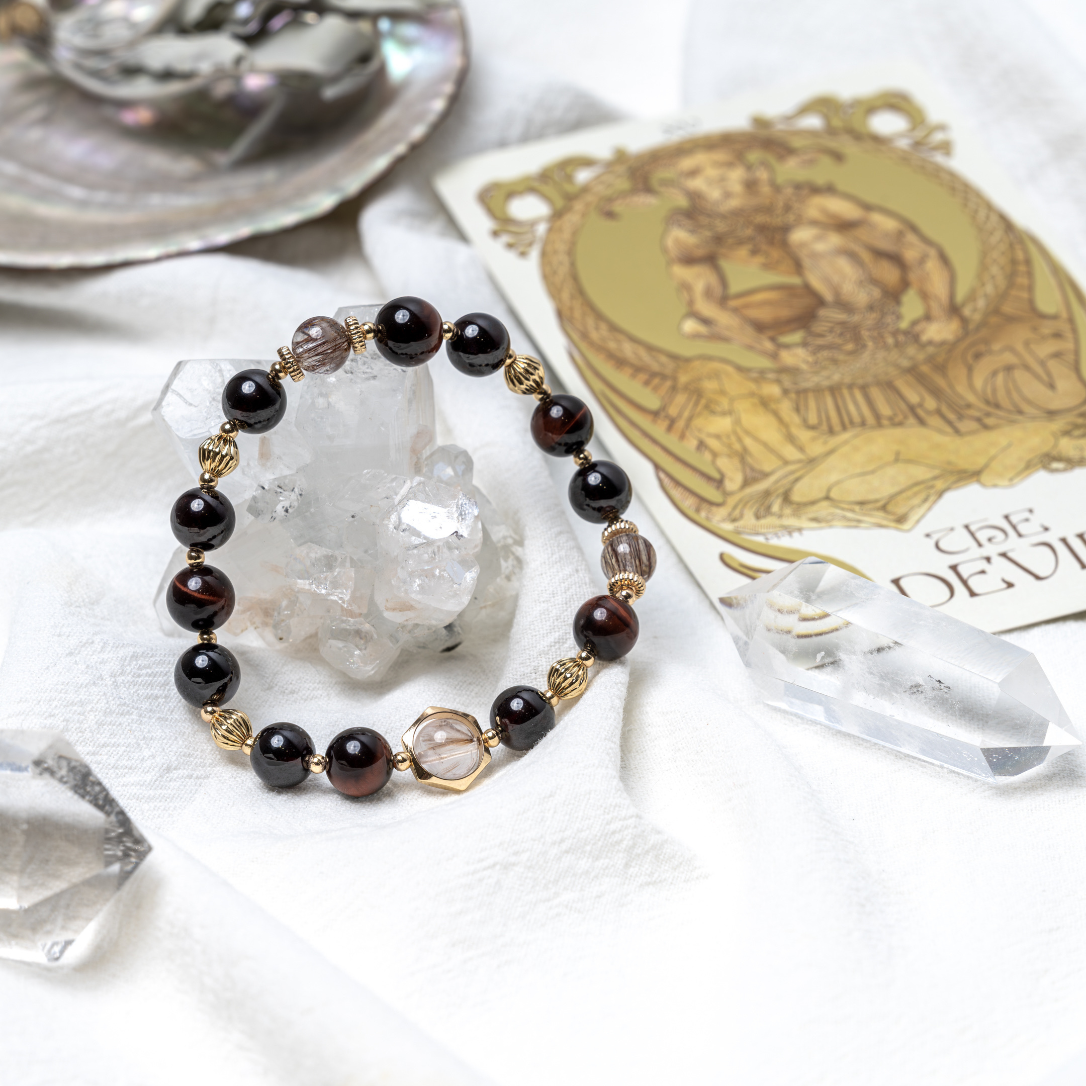 惡魔之年｜慾望、顯化、定力｜紅虎眼·石榴石·紅銅髪晶