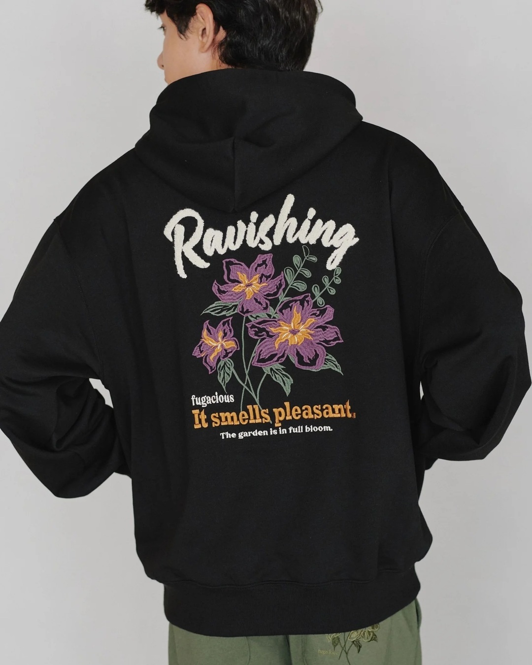 【POWER TO THE PEOPLE】花卉刺繡連帽TEE