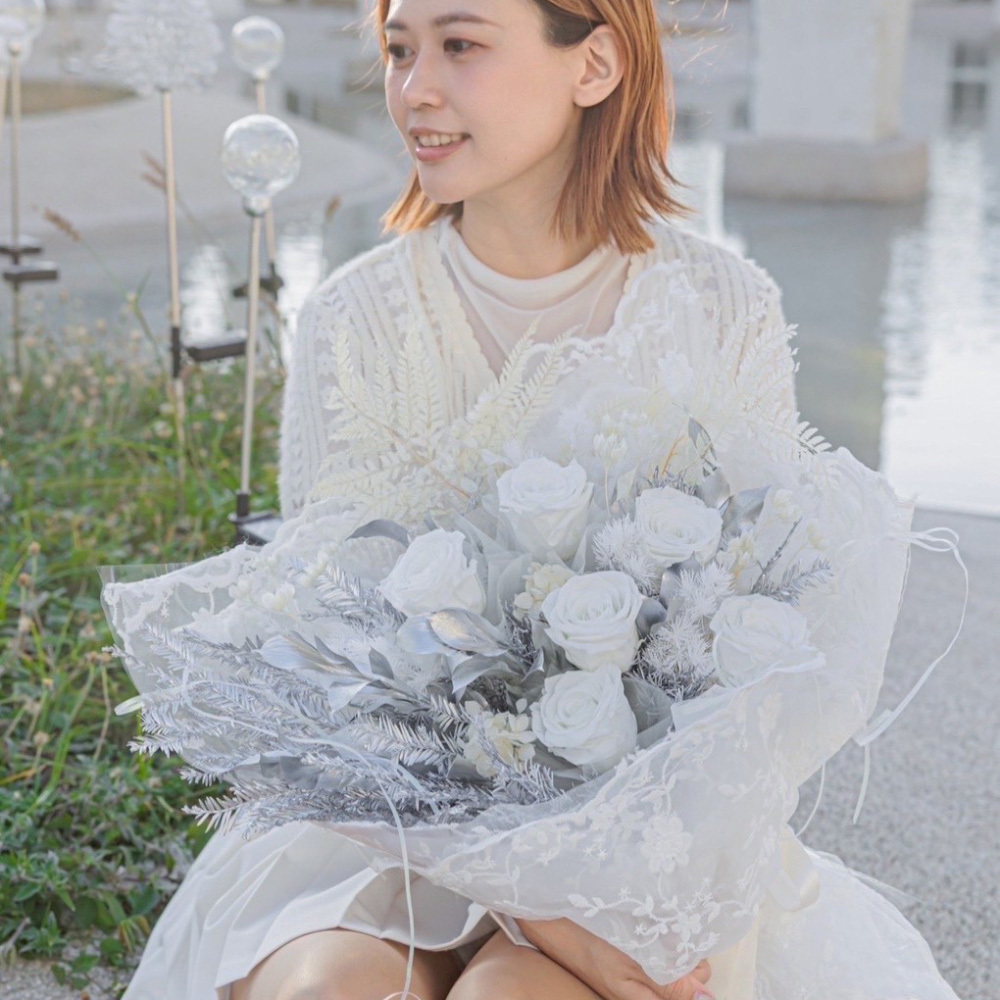 光的溫度 銀白的光 / 永生花束