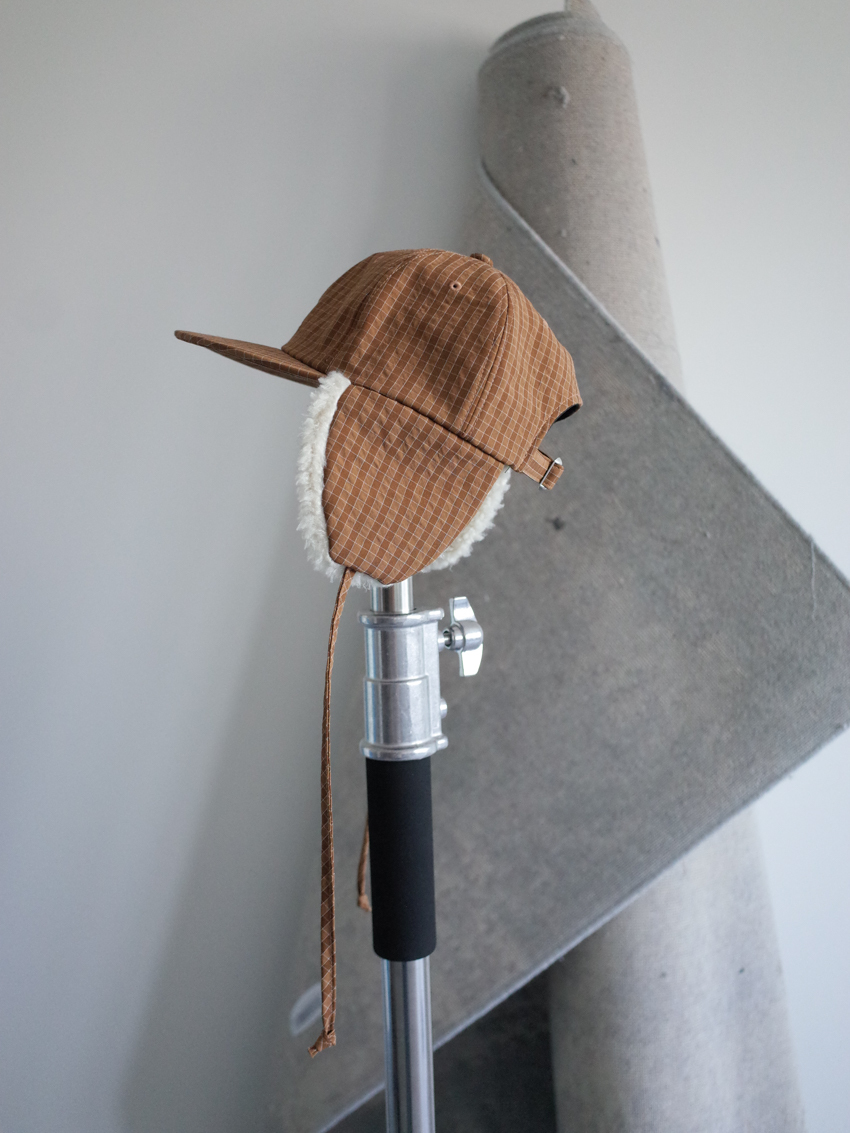 2way plaid sherpa flight five-panel cap