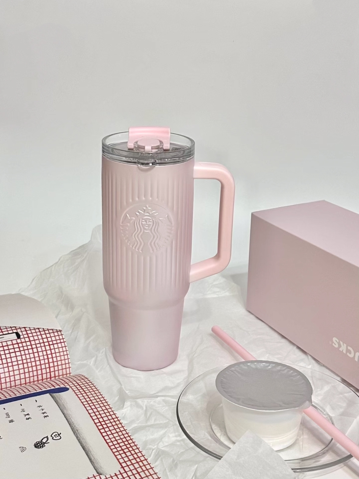 《星巴克》大容量高顏值冰霸杯
