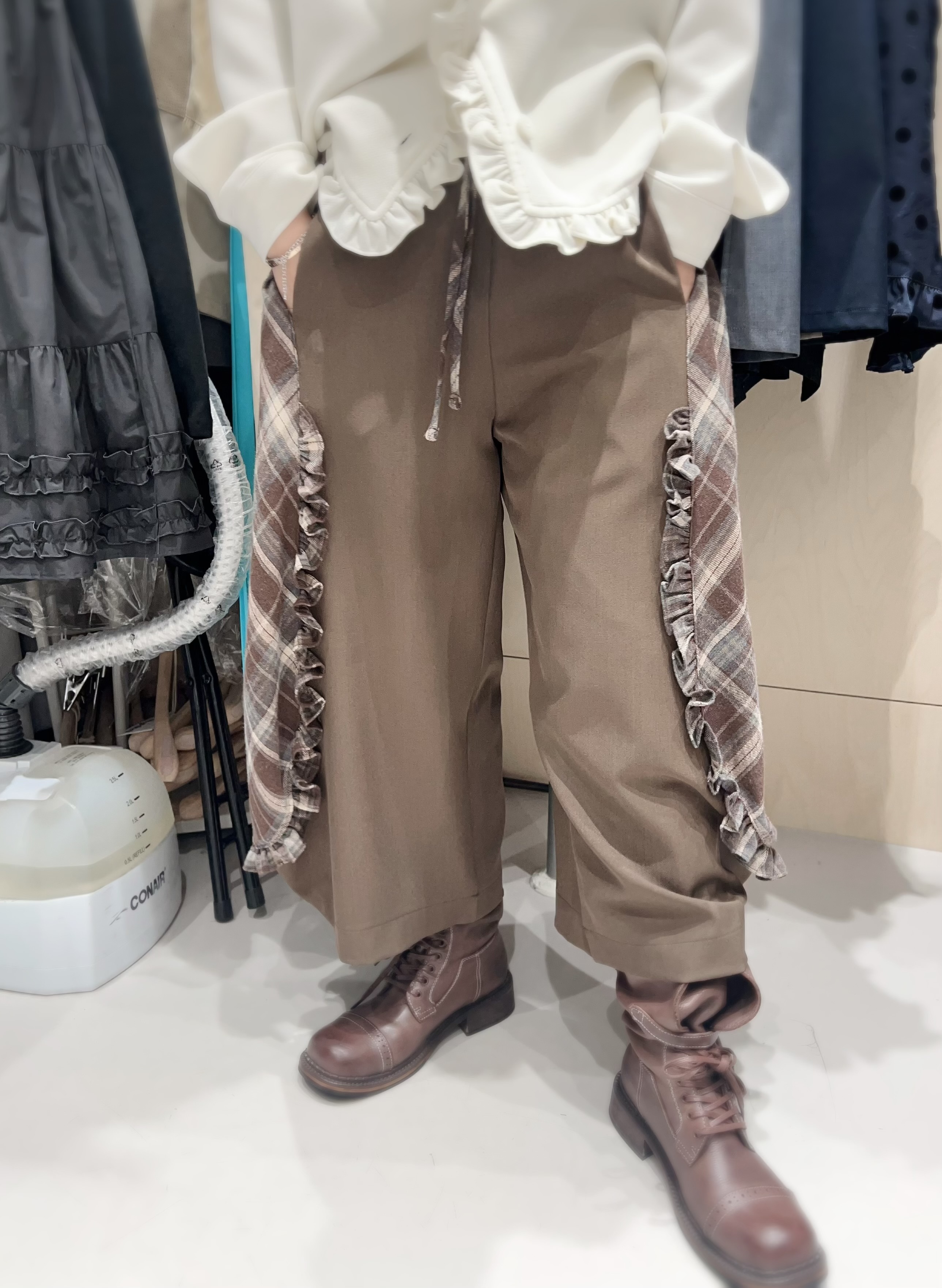 RU13  腰24-37 HIP47 長32.5 $499 (一口價)