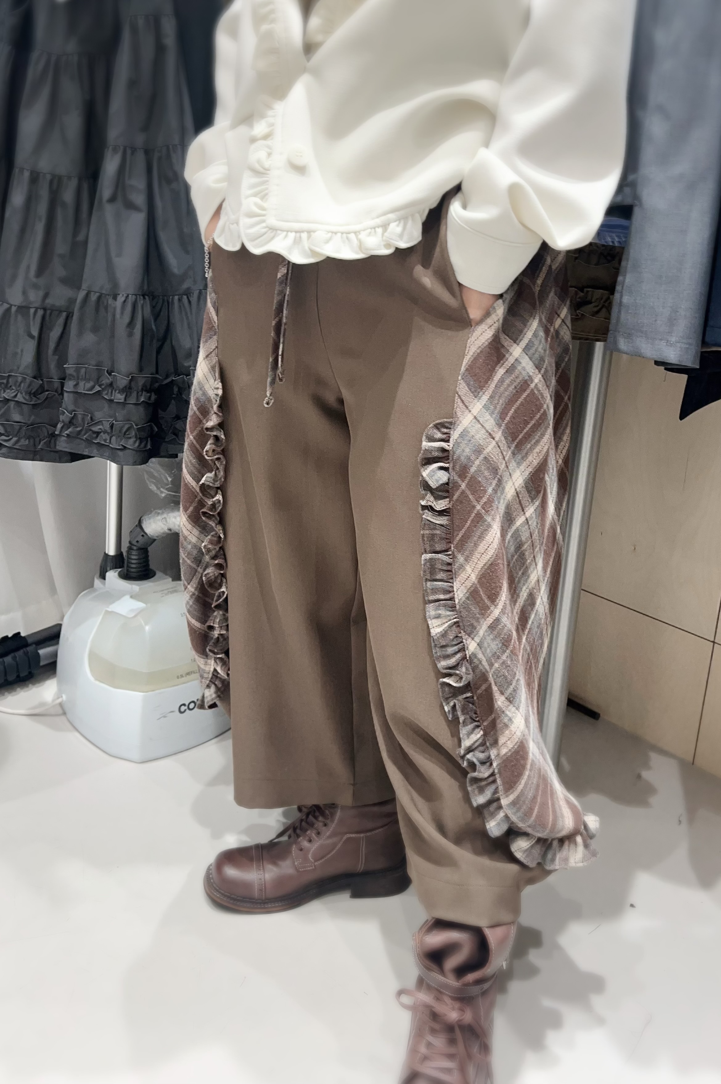 RU13  腰24-37 HIP47 長32.5 $499 (一口價)