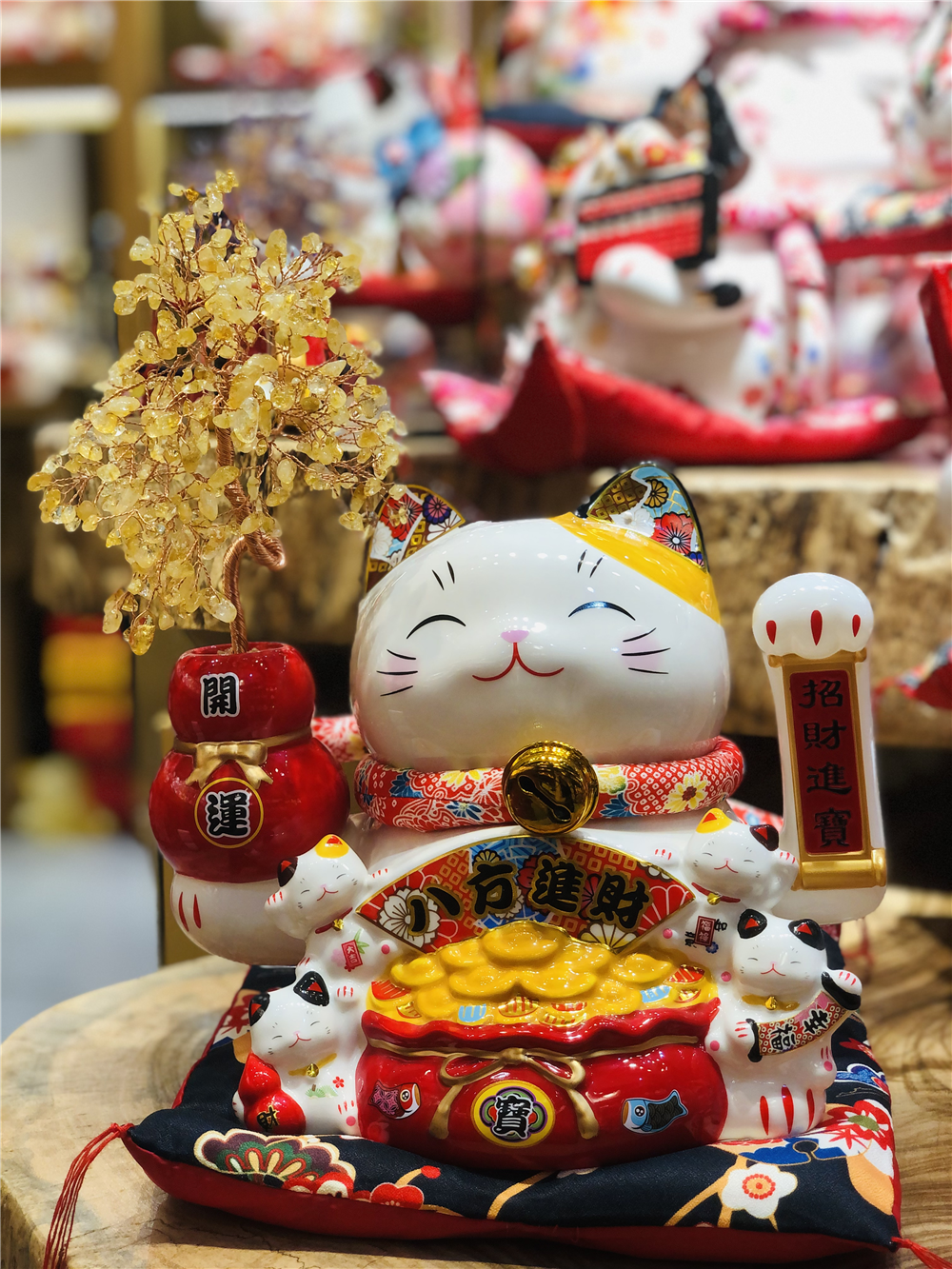 0119gz316-招財貓-9.5寸搖手 八方進財•黃水晶（B2）